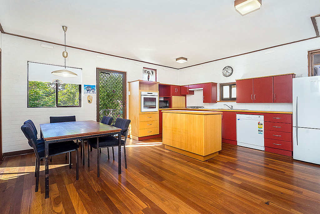 11 Haysom Street, Trigg WA, Trigg - Thumbnail 5