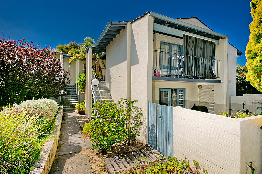 1/25 Drabble Road, Scarborough WA, Scarborough - Thumbnail 3