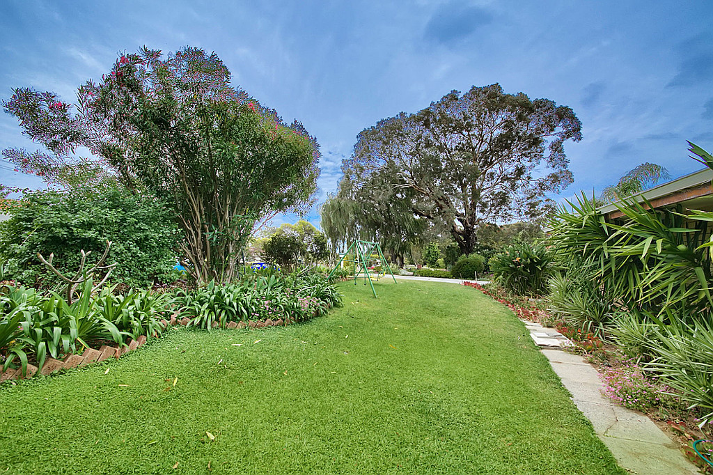 8 Alsace Street, Carine WA, Carine - Thumbnail 2