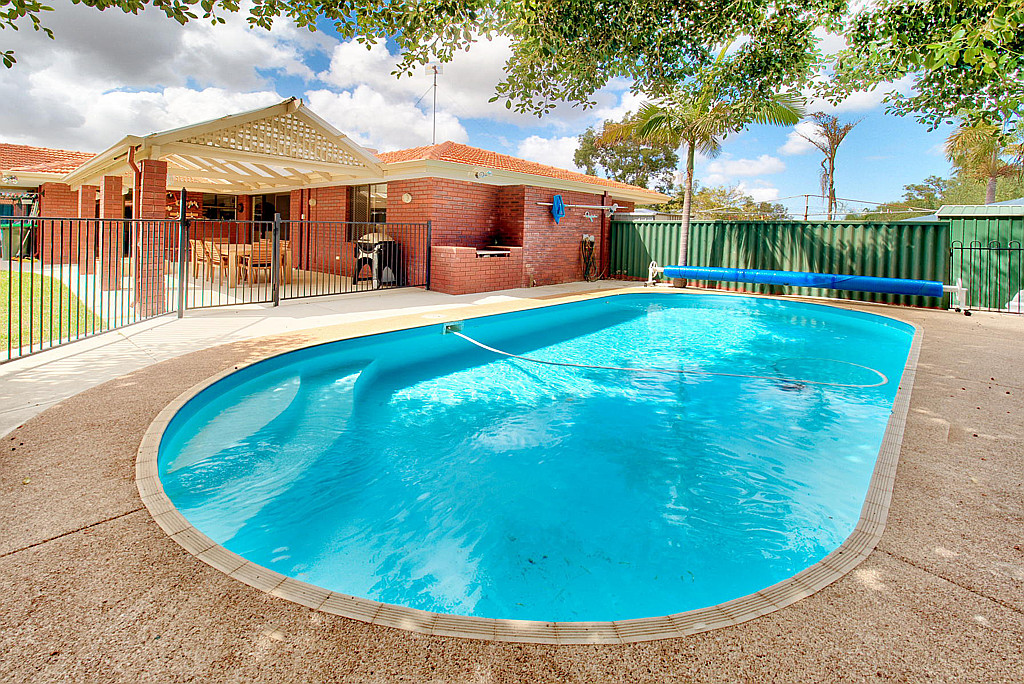 17 Karuah way, Greenwood WA, Greenwood - Thumbnail 2
