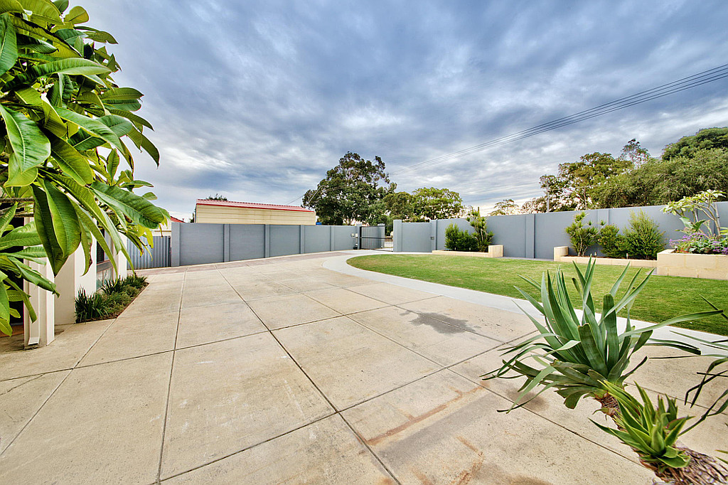 69 Wanneroo Road, Greenwood WA, Greenwood - Thumbnail 2