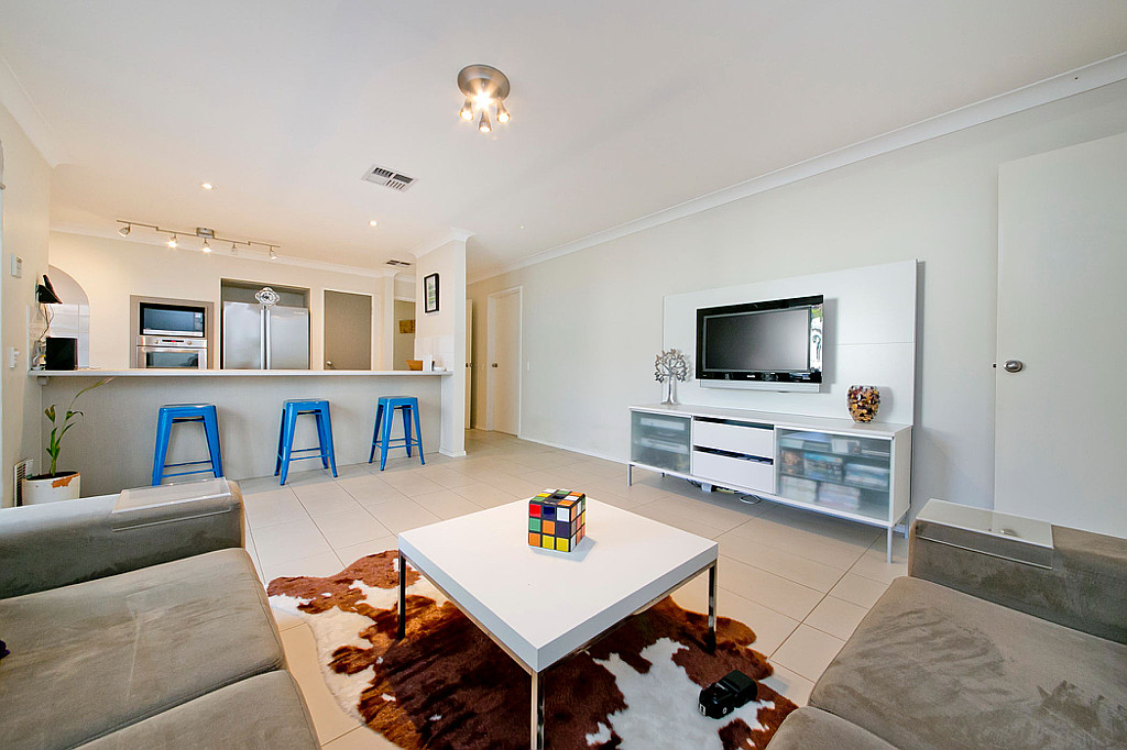 8 Bonsall Place, Carine WA, Carine - Thumbnail 5