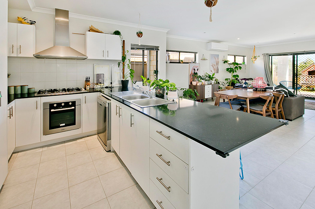 7 Sparkwell Lane, Butler WA, Butler - Thumbnail 6