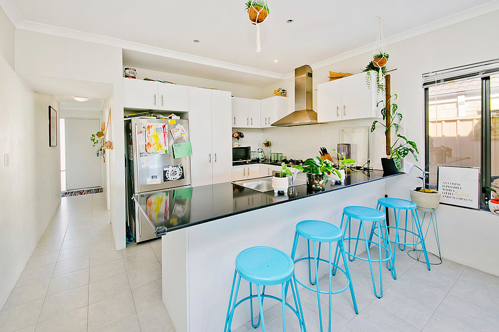 7 Sparkwell Lane, Butler WA, Butler - Thumbnail 5