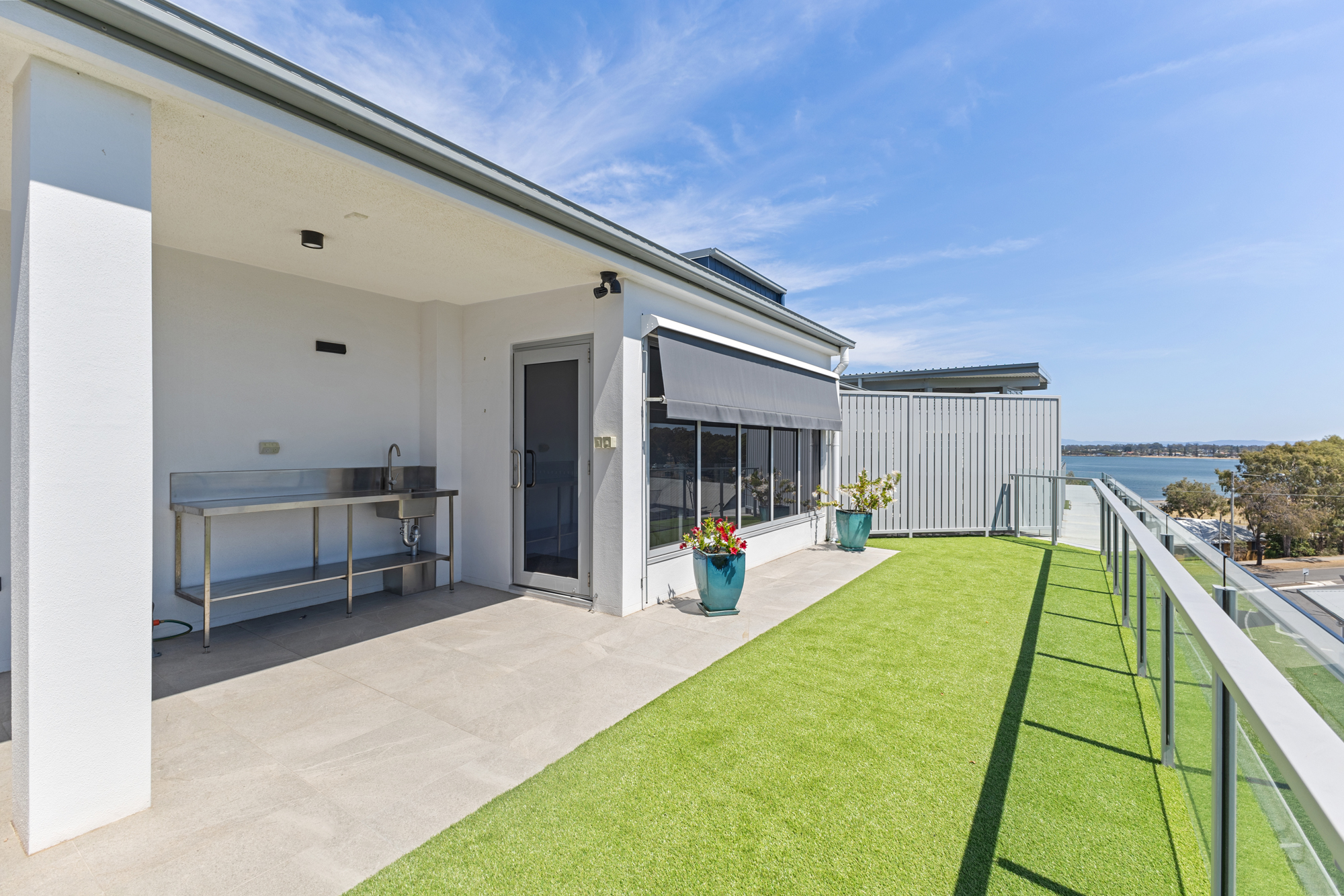 56 Oxley Avenue, Woody Point - Thumbnail 3