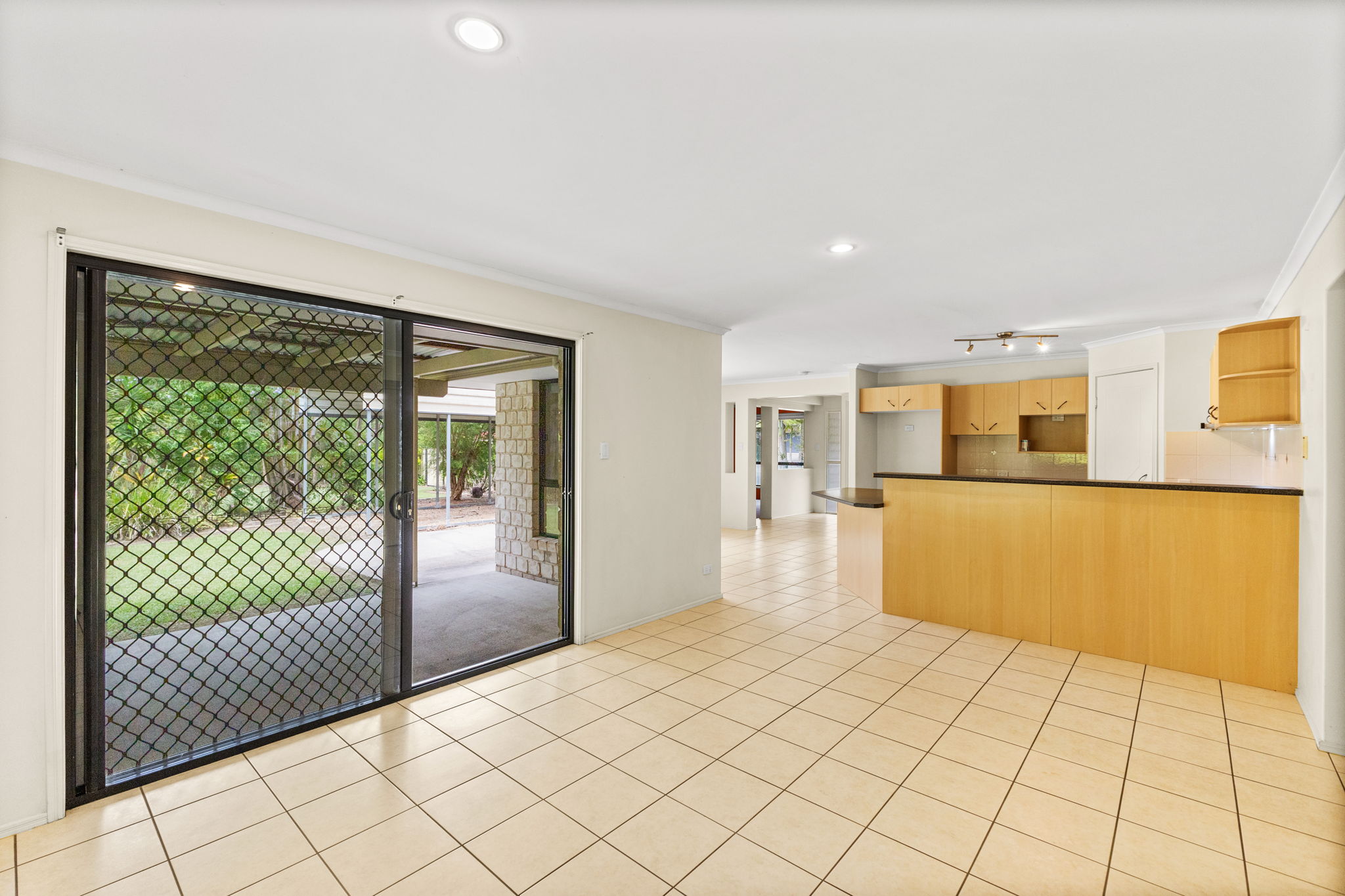 15 Carriage Crescent, Beerburrum - Thumbnail 6