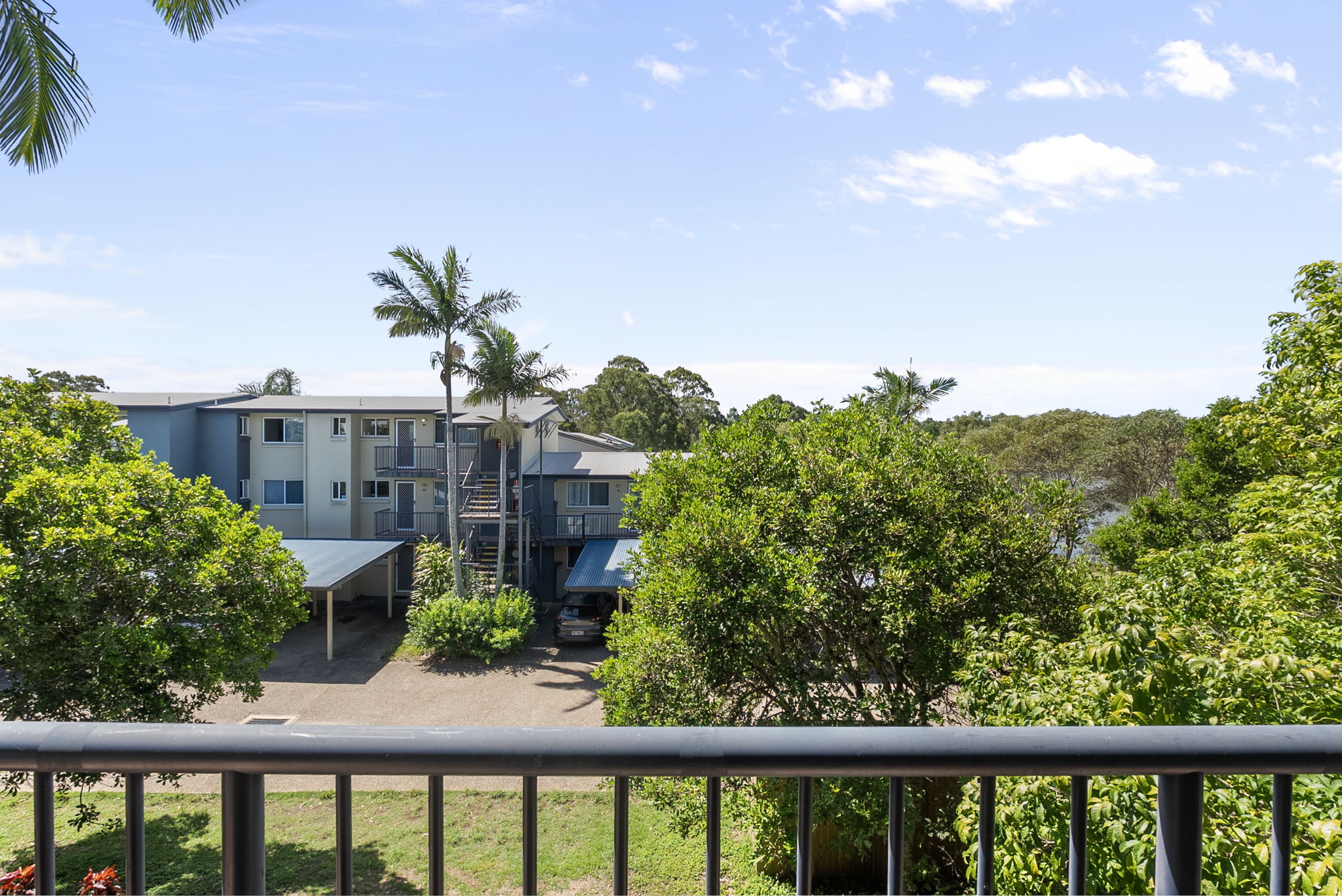 66 University Drive, Meadowbrook - Thumbnail 4