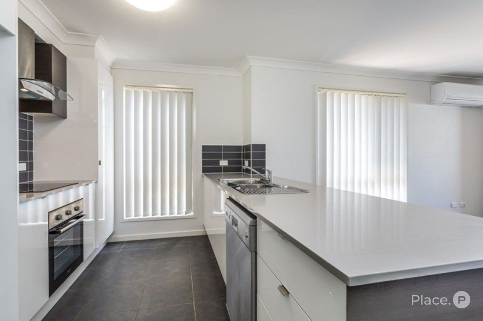 102 Surround Street, Dakabin - Thumbnail 2