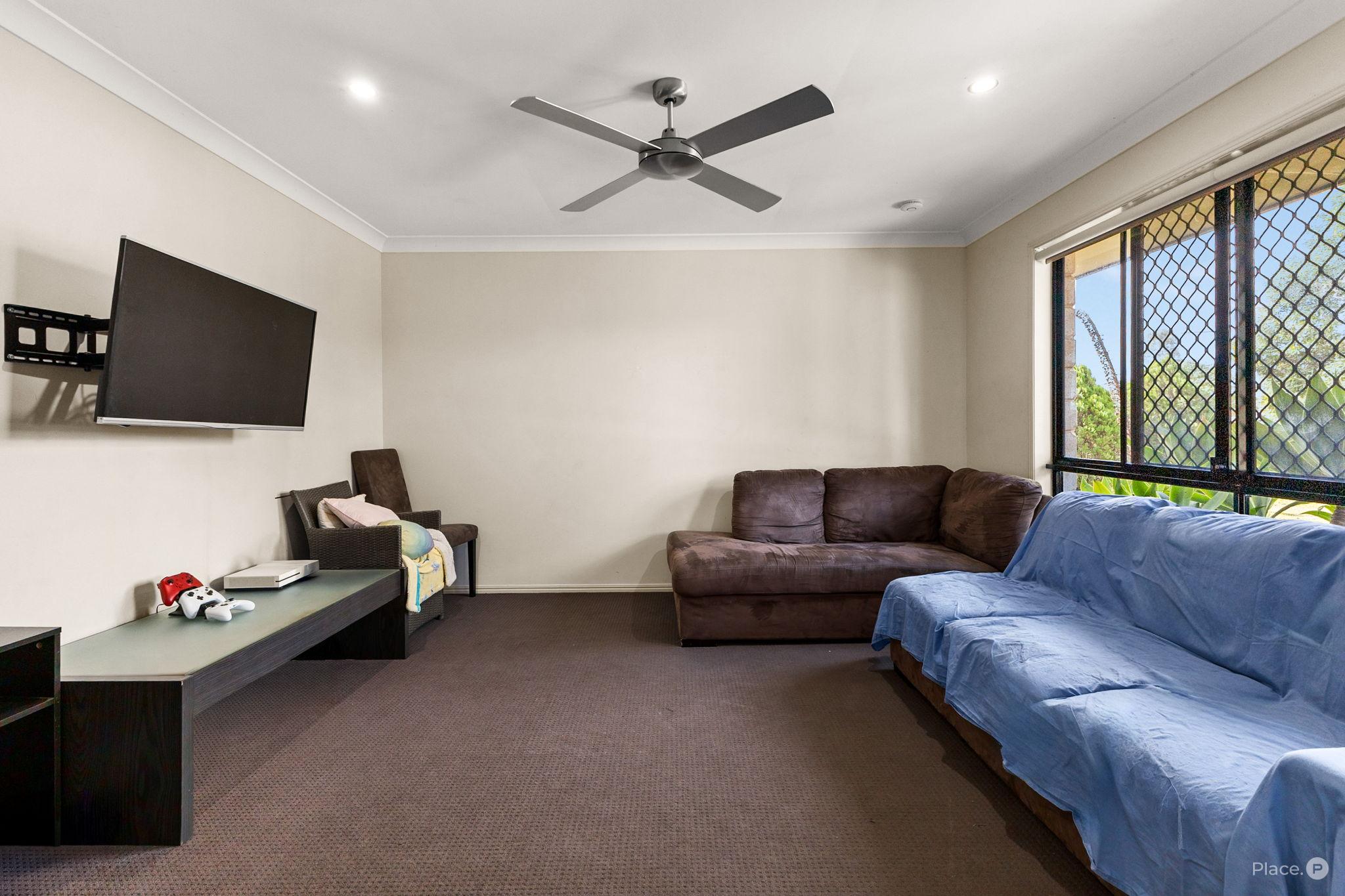 19 Tedar Close, Bellmere - Thumbnail 8