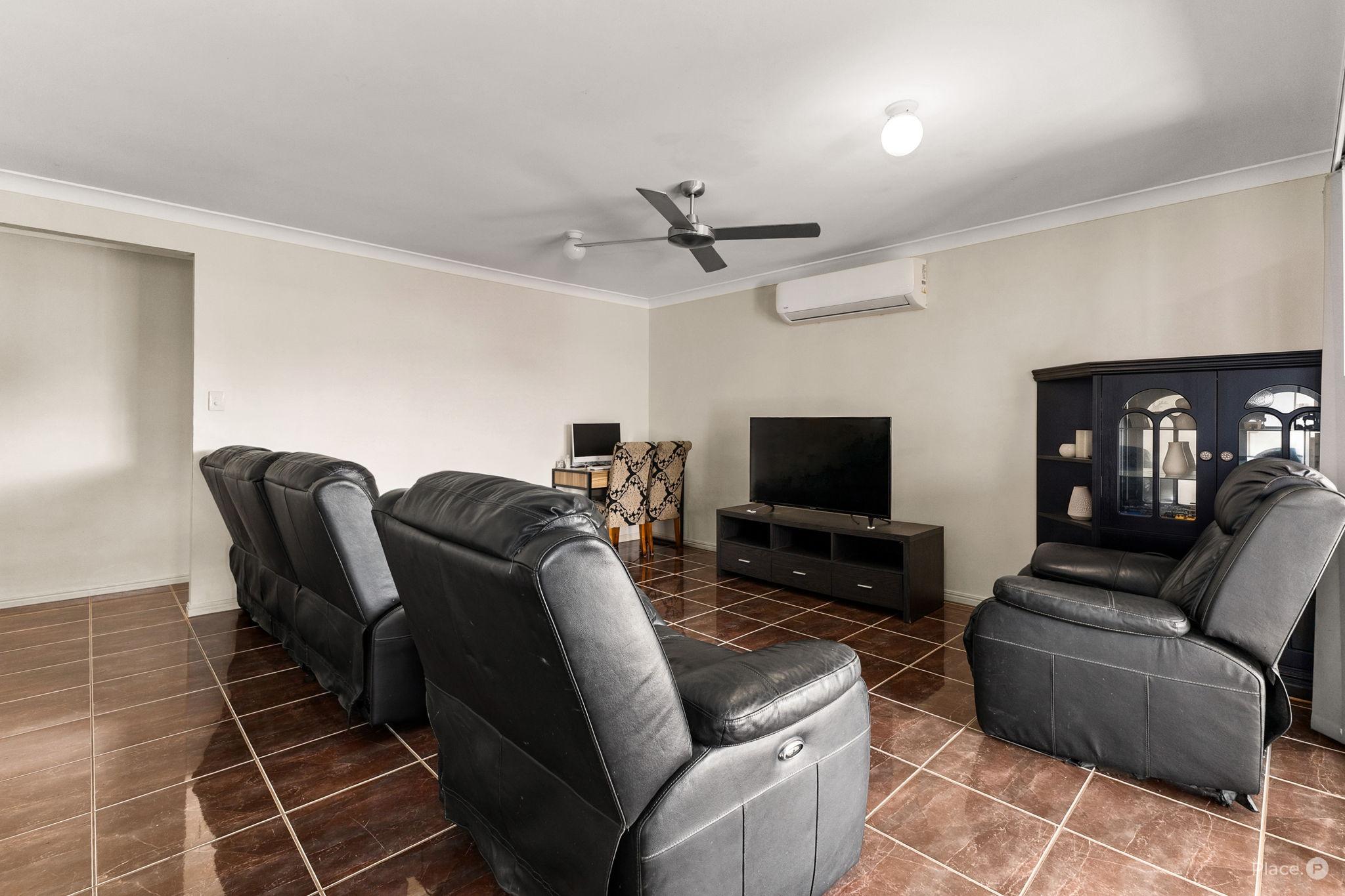 19 Tedar Close, Bellmere - Thumbnail 7