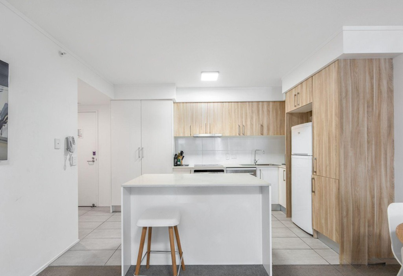 11 Bowen Bridge Road