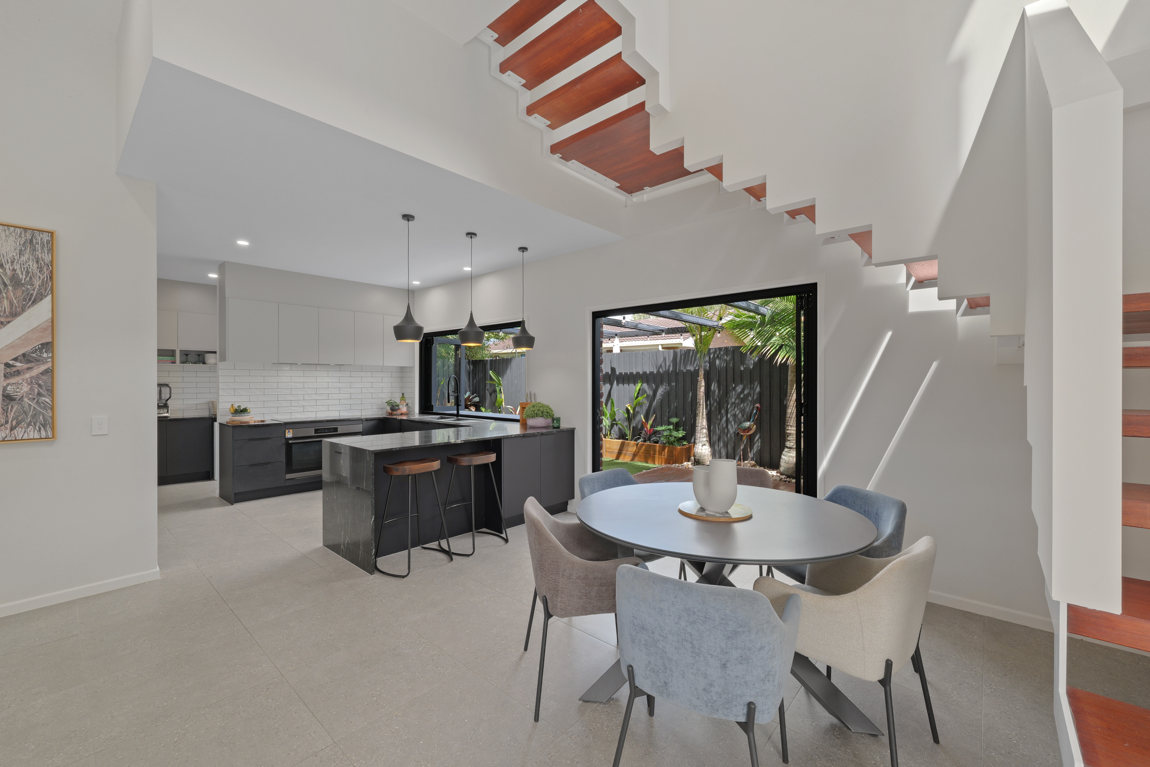 72 Bromwich Street, The Gap - Thumbnail 3