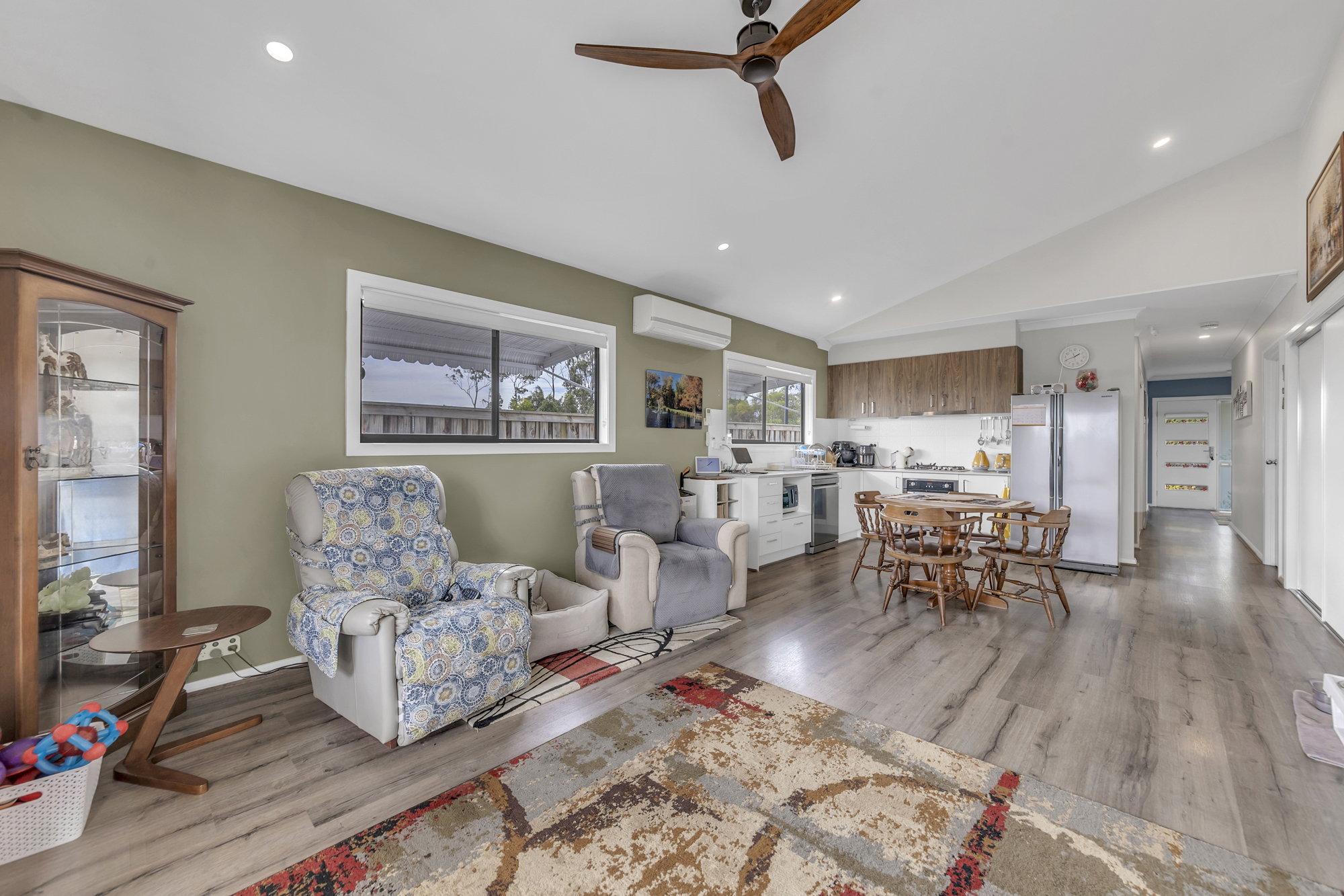 53 Meadows Circuit, Bellbird Park - Thumbnail 7