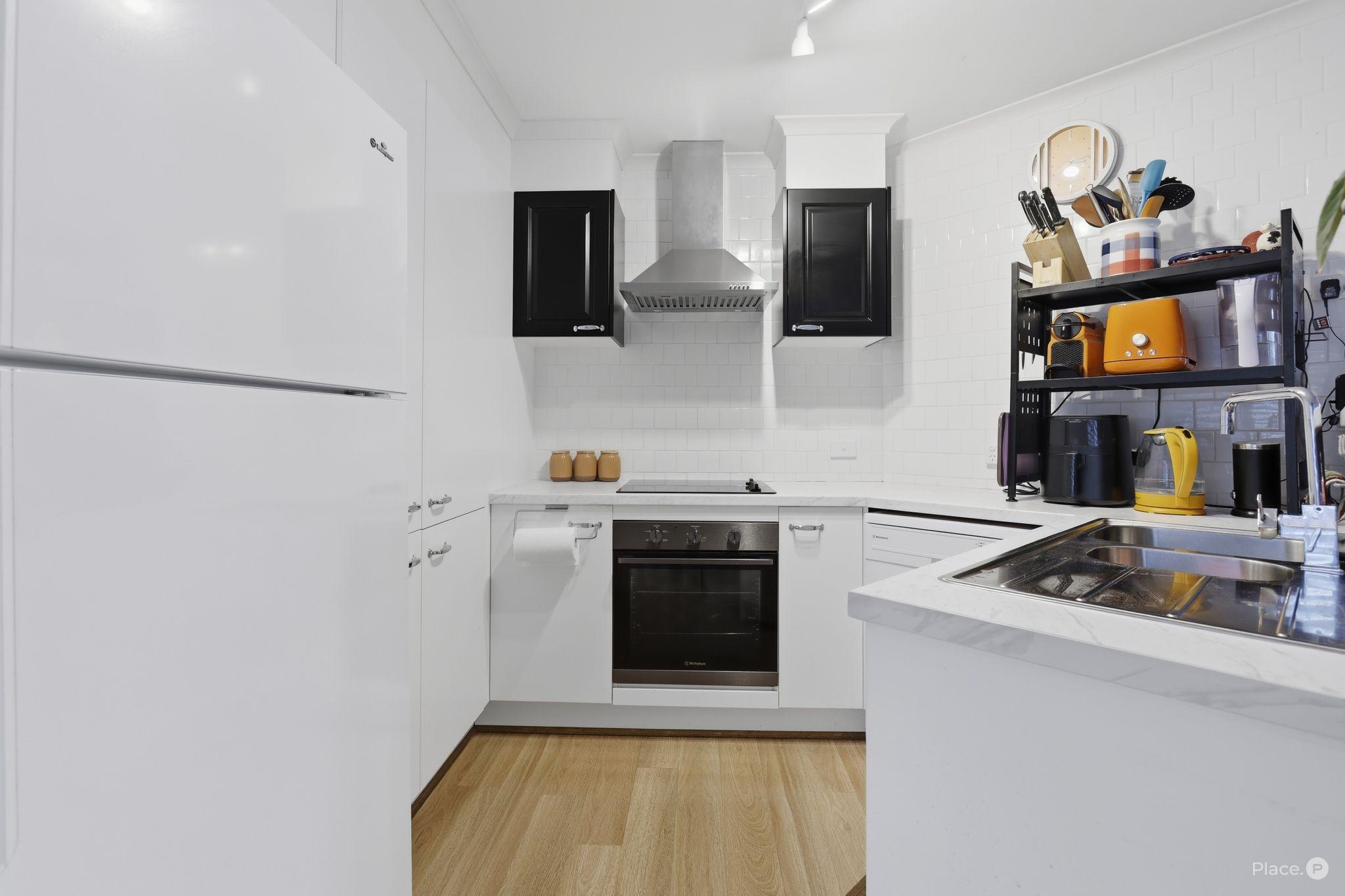 4 Georgina Street, Woody Point - Thumbnail 7