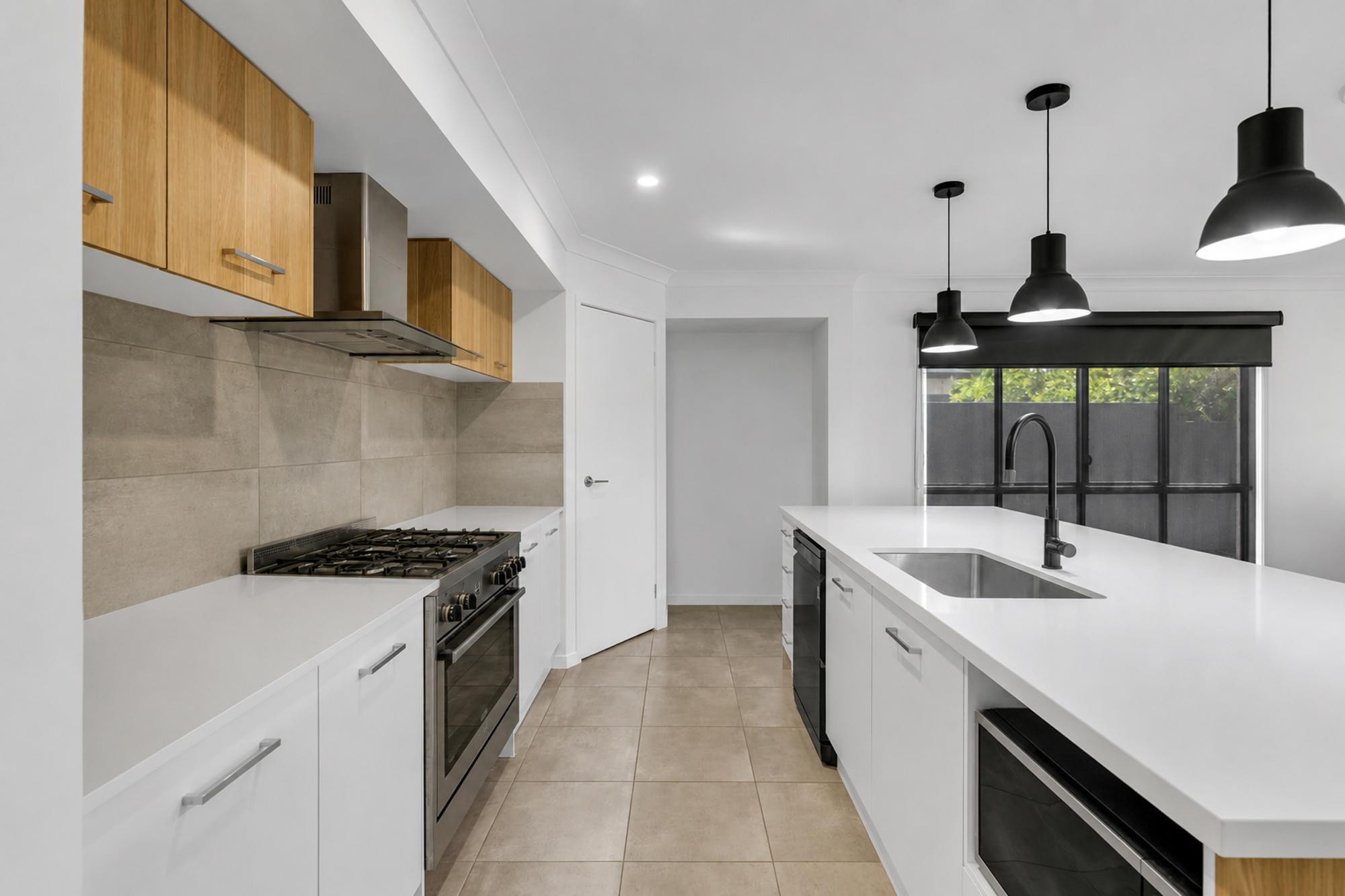 37 Teal Circuit, Greenbank - Thumbnail 4