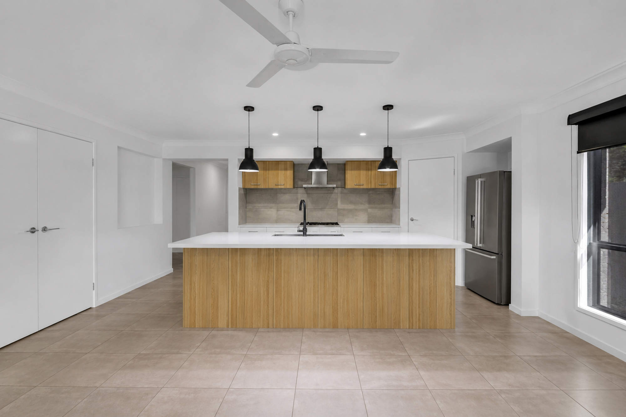 37 Teal Circuit, Greenbank - Thumbnail 5