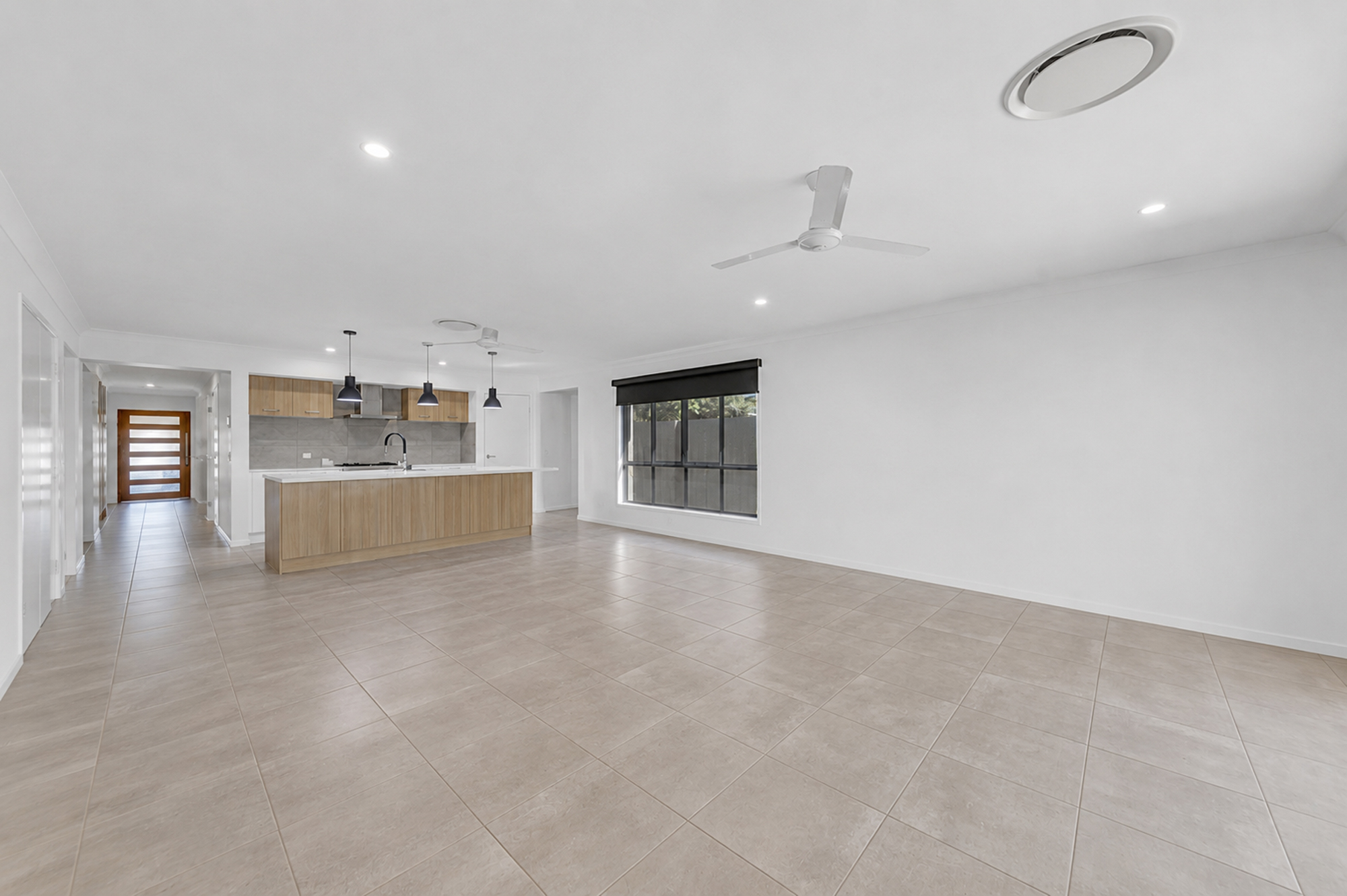 37 Teal Circuit, Greenbank - Thumbnail 7