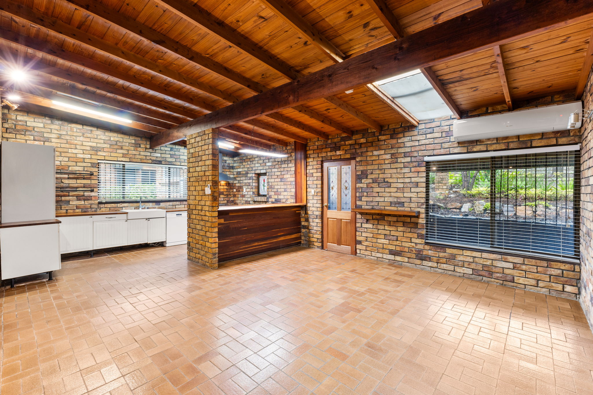 4 Arthur Street, Everton Hills - Thumbnail 2
