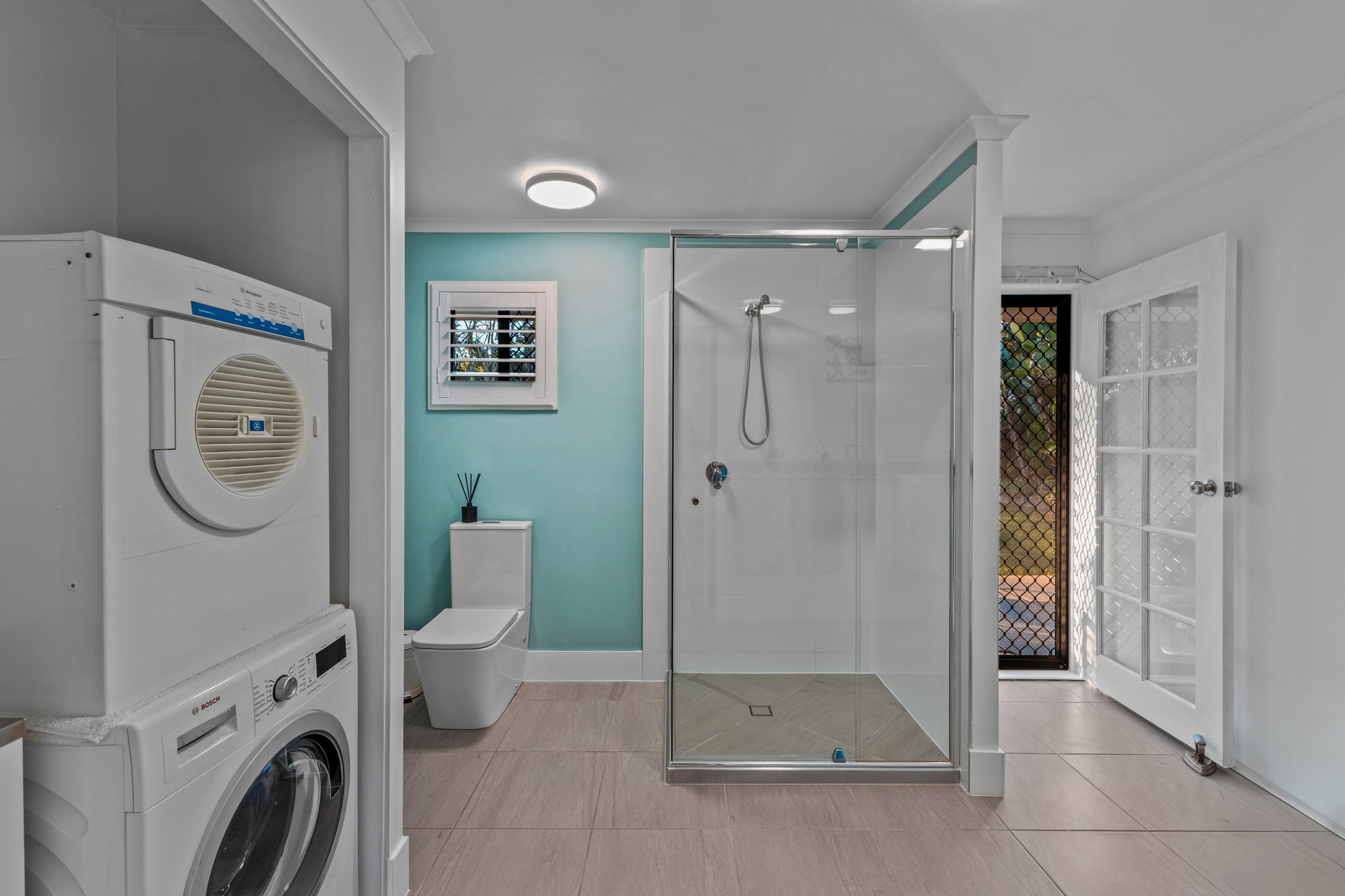 15 Whiting Street, Beachmere - Thumbnail 5
