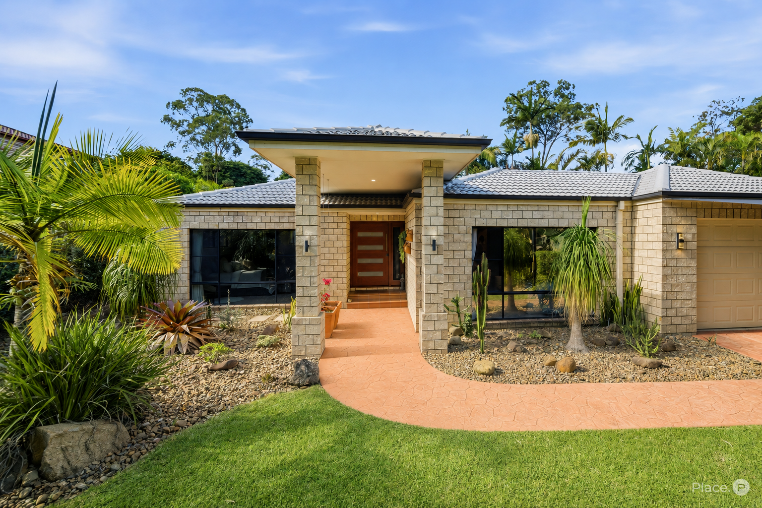 13 Mawson Place, Forest Lake - Image 1