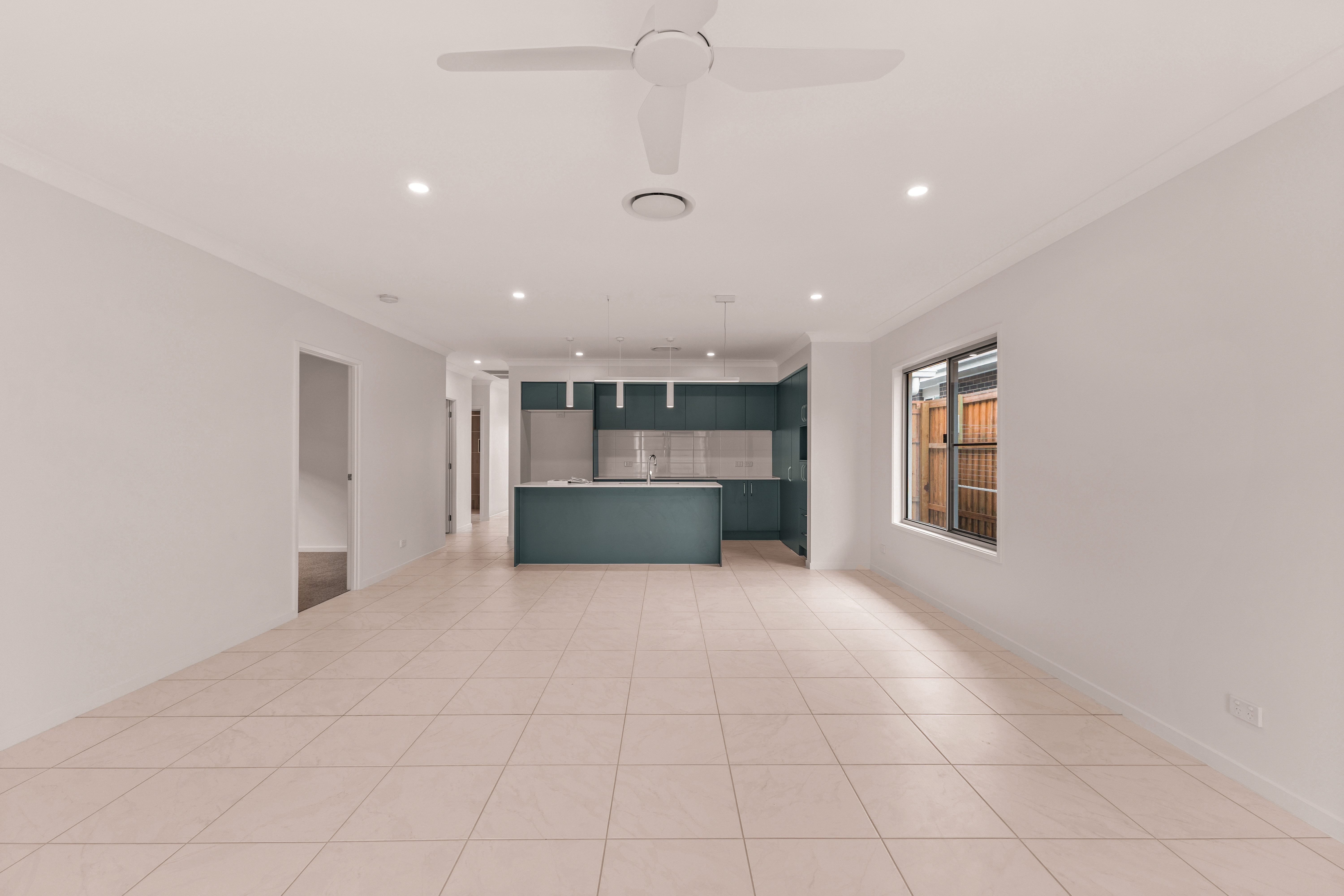 19 Yellowrobin Circuit, Morayfield - Thumbnail 2