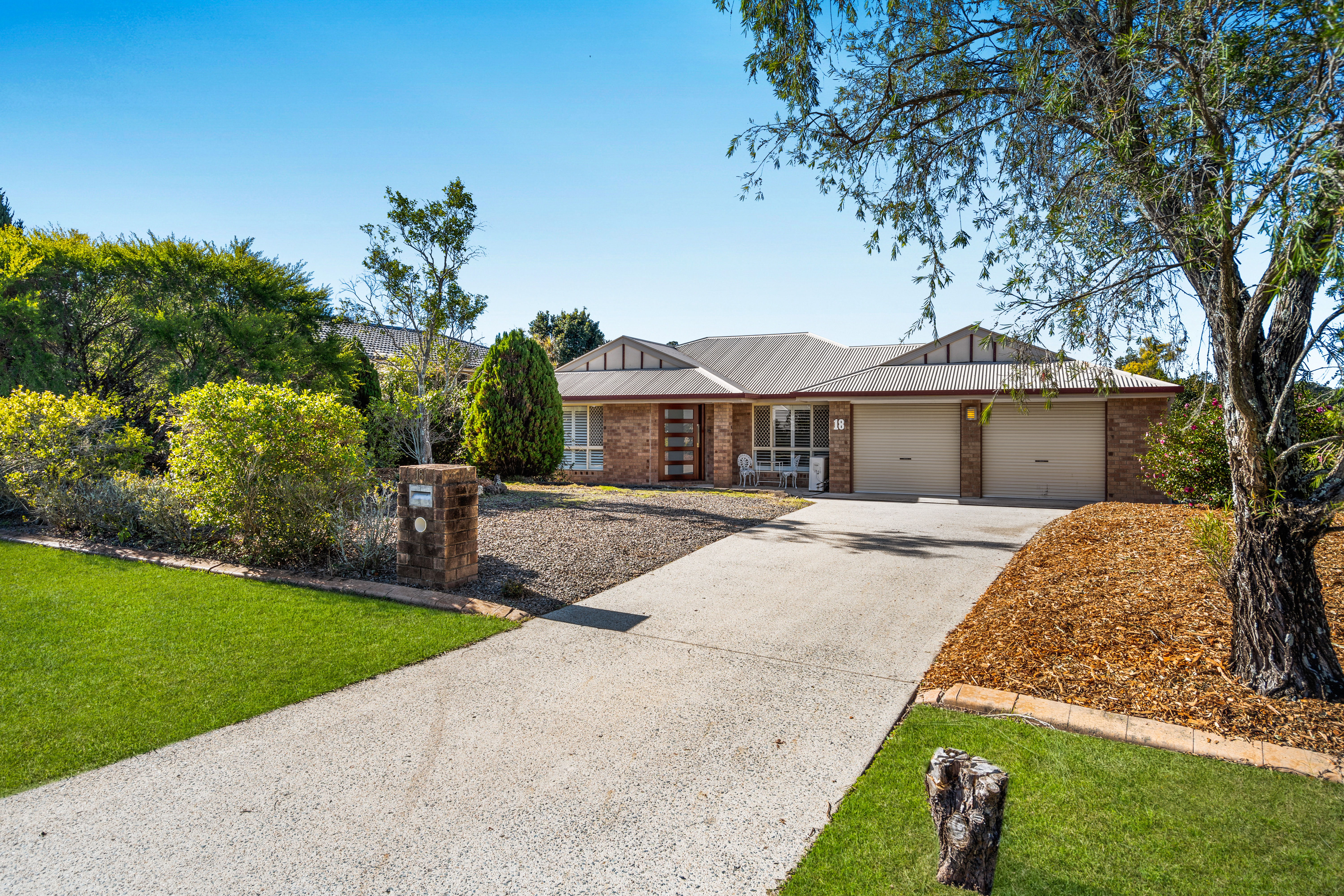 18 Mareeba Court, Arana Hills - Image 1