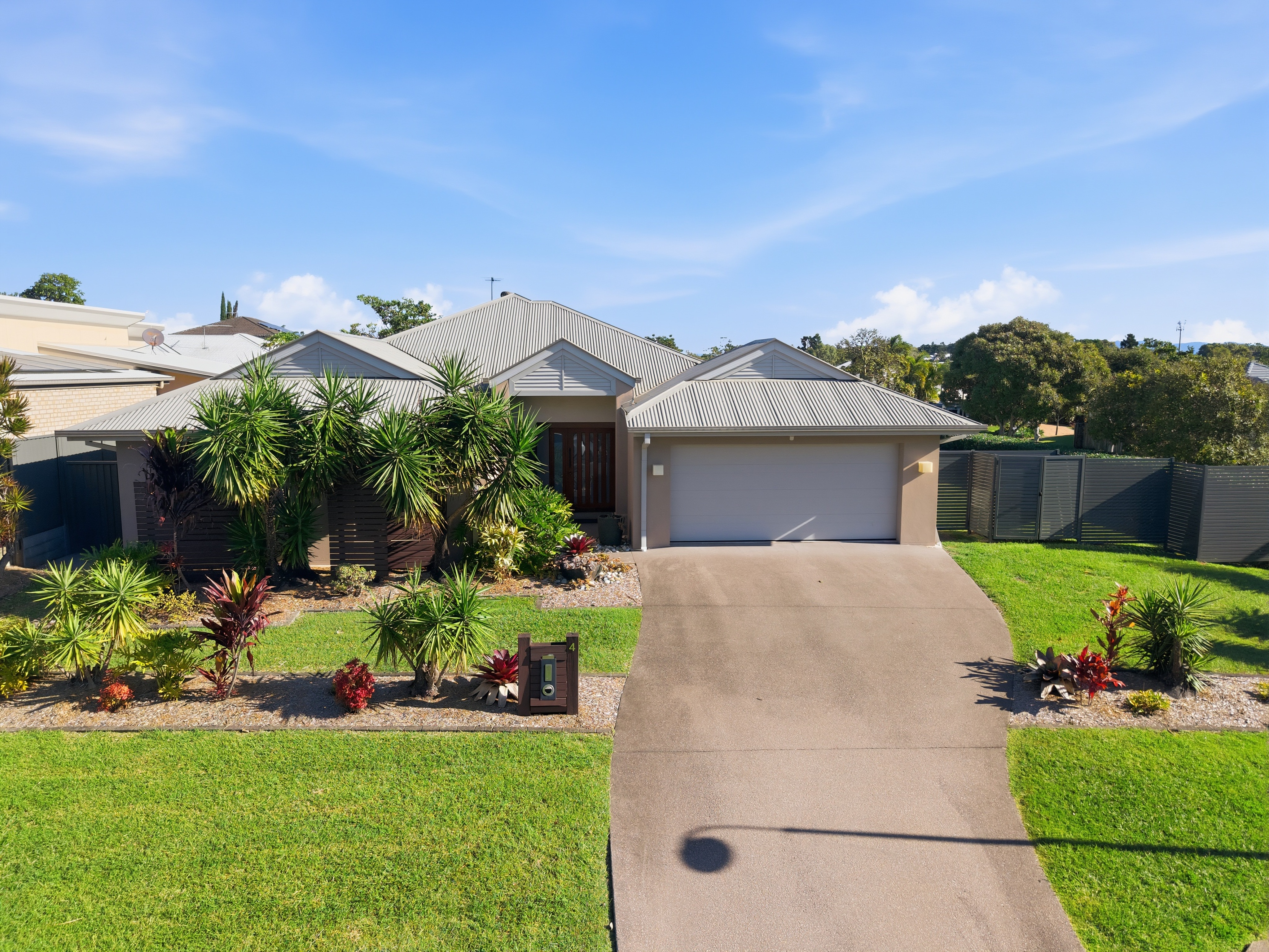 4 Scenic Drive, Murrumba Downs - Image 1