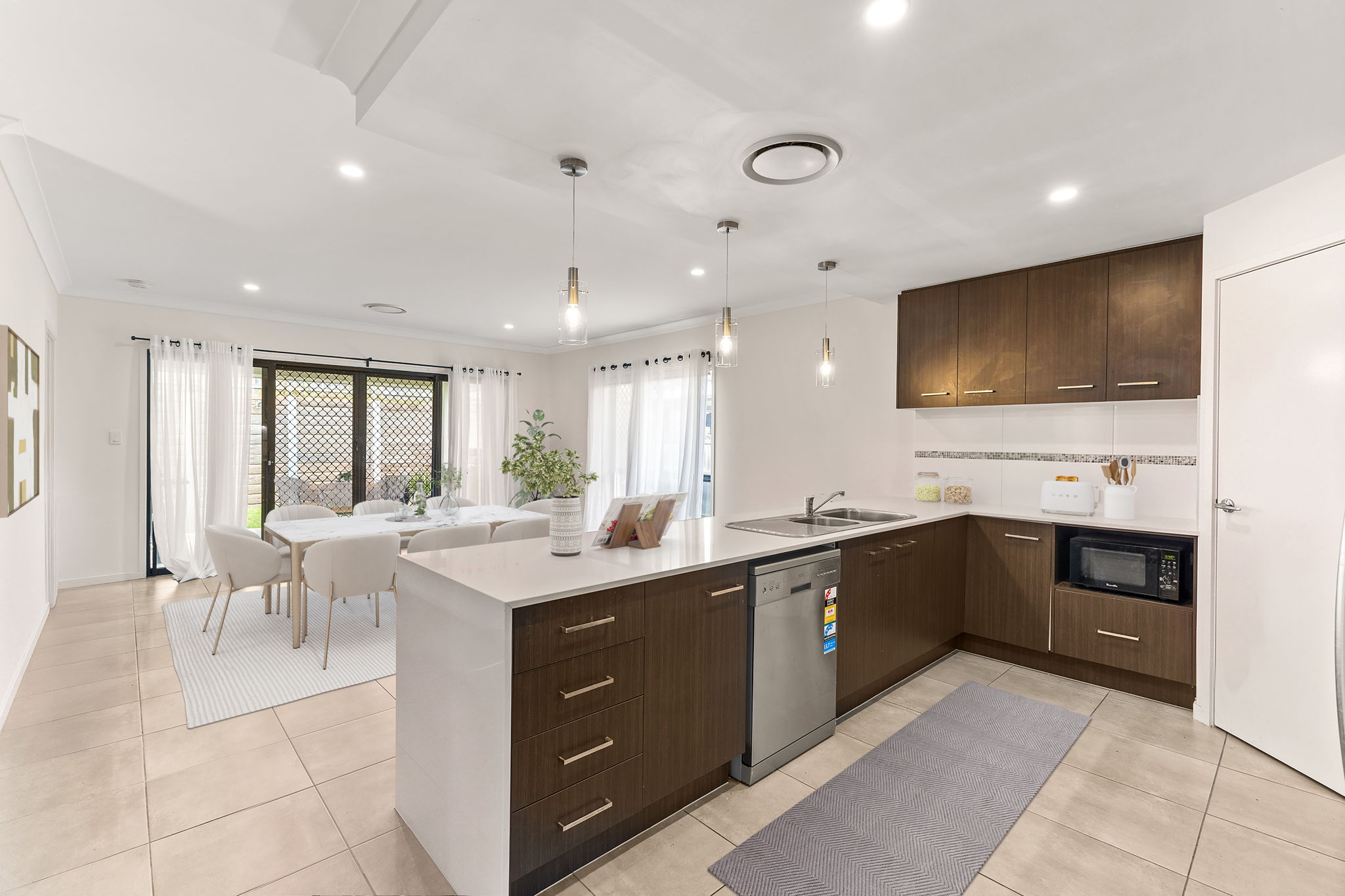 31 Meadows Circuit, Bellbird Park - Thumbnail 6