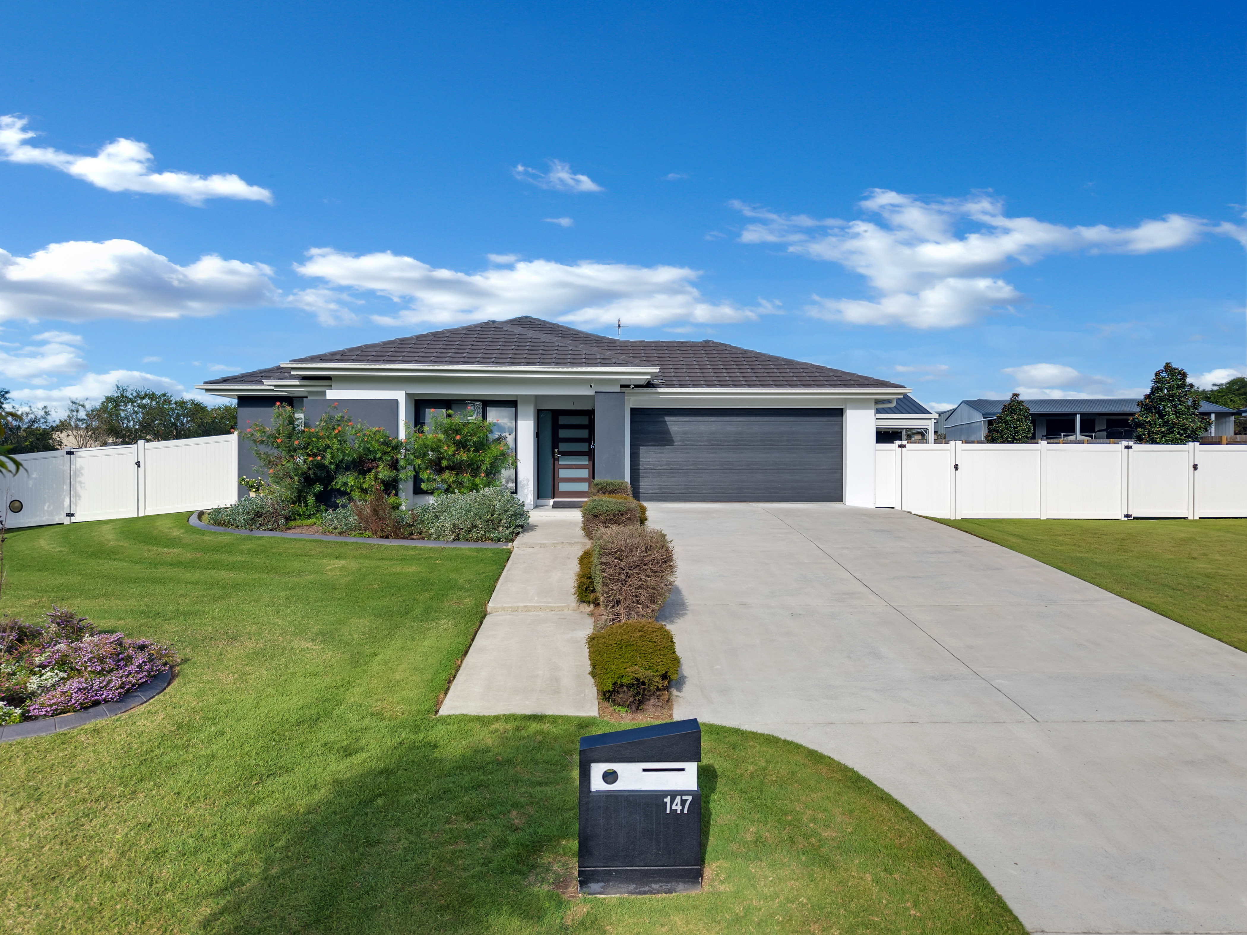147-149 Lady Ardee Circuit, Stockleigh - Image 1