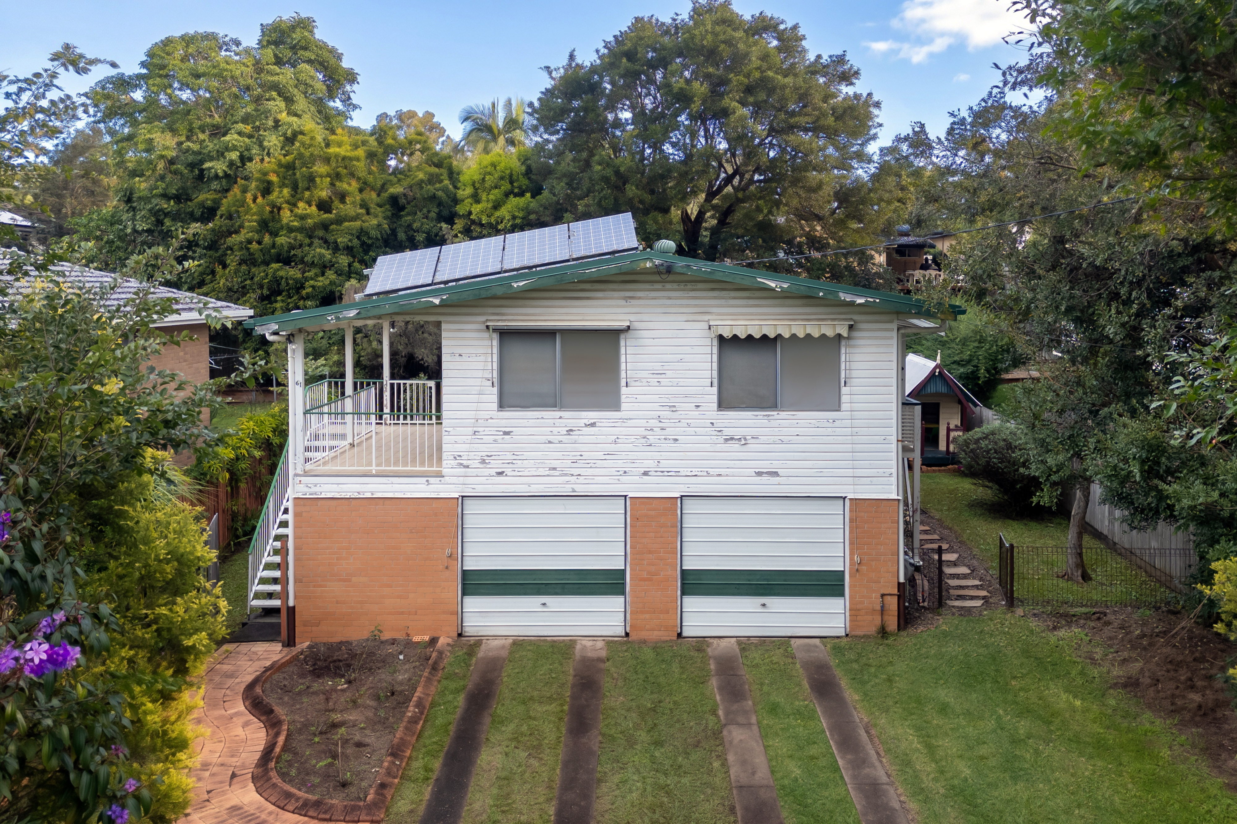 61 Kolora Crescent