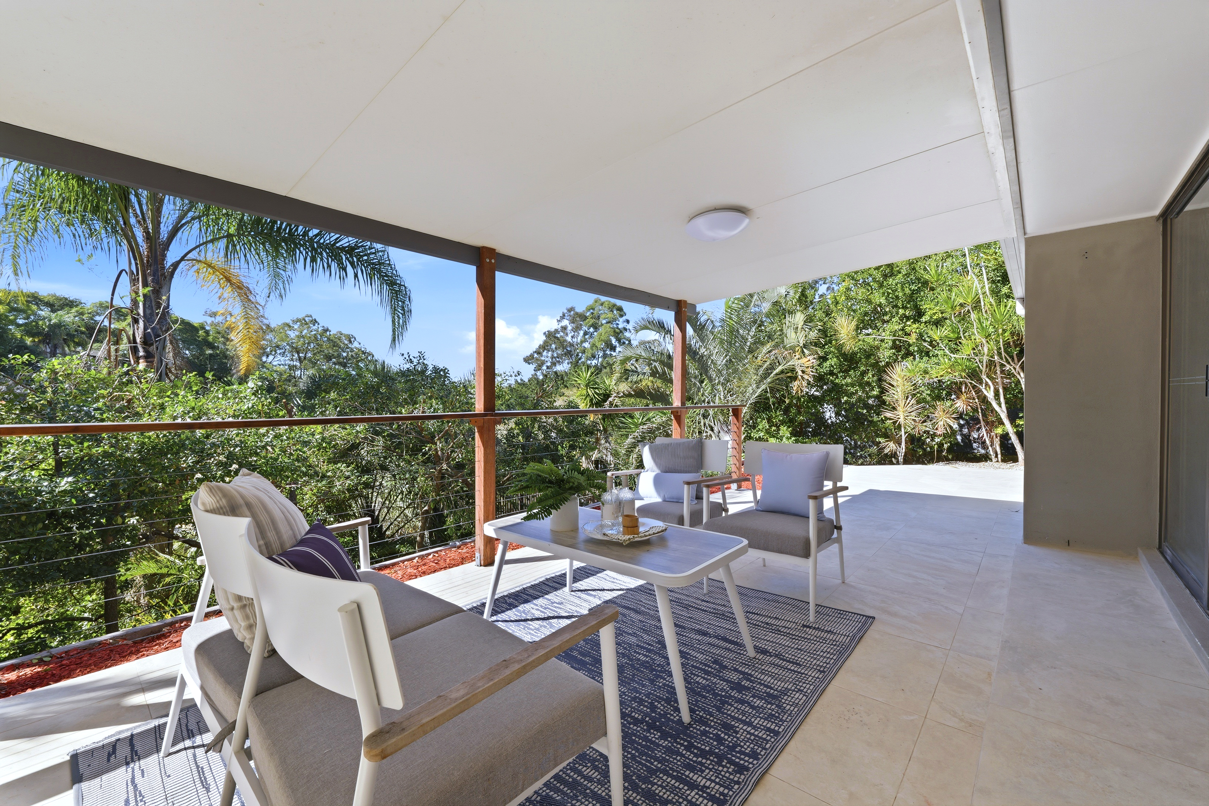 8 Tarawill Crescent