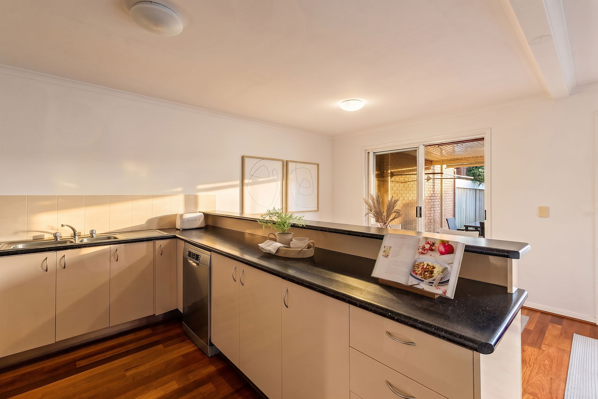 264 Sumners Road, Riverhills - Thumbnail 8