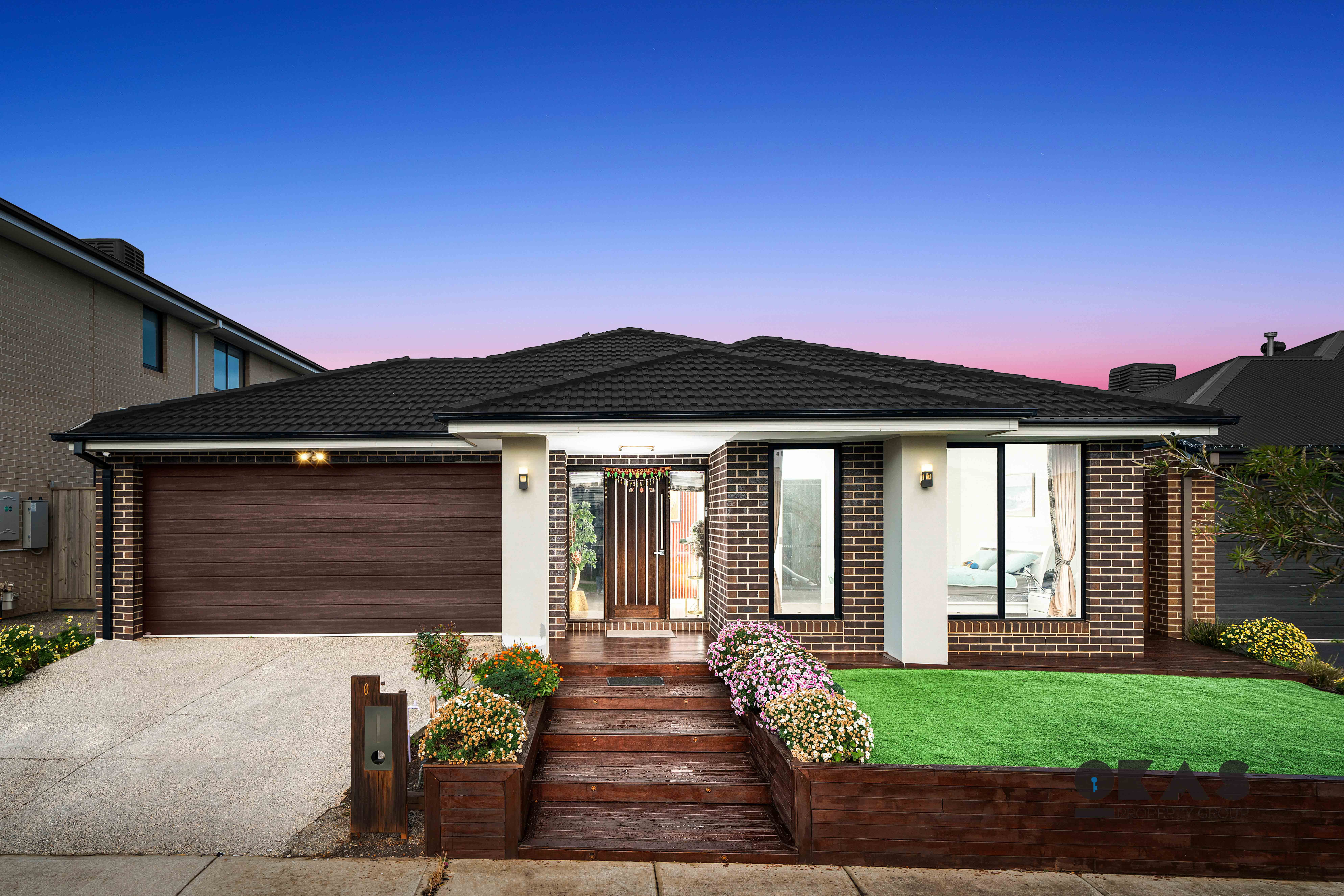 2/10 Challans Street, Truganina - Image 1