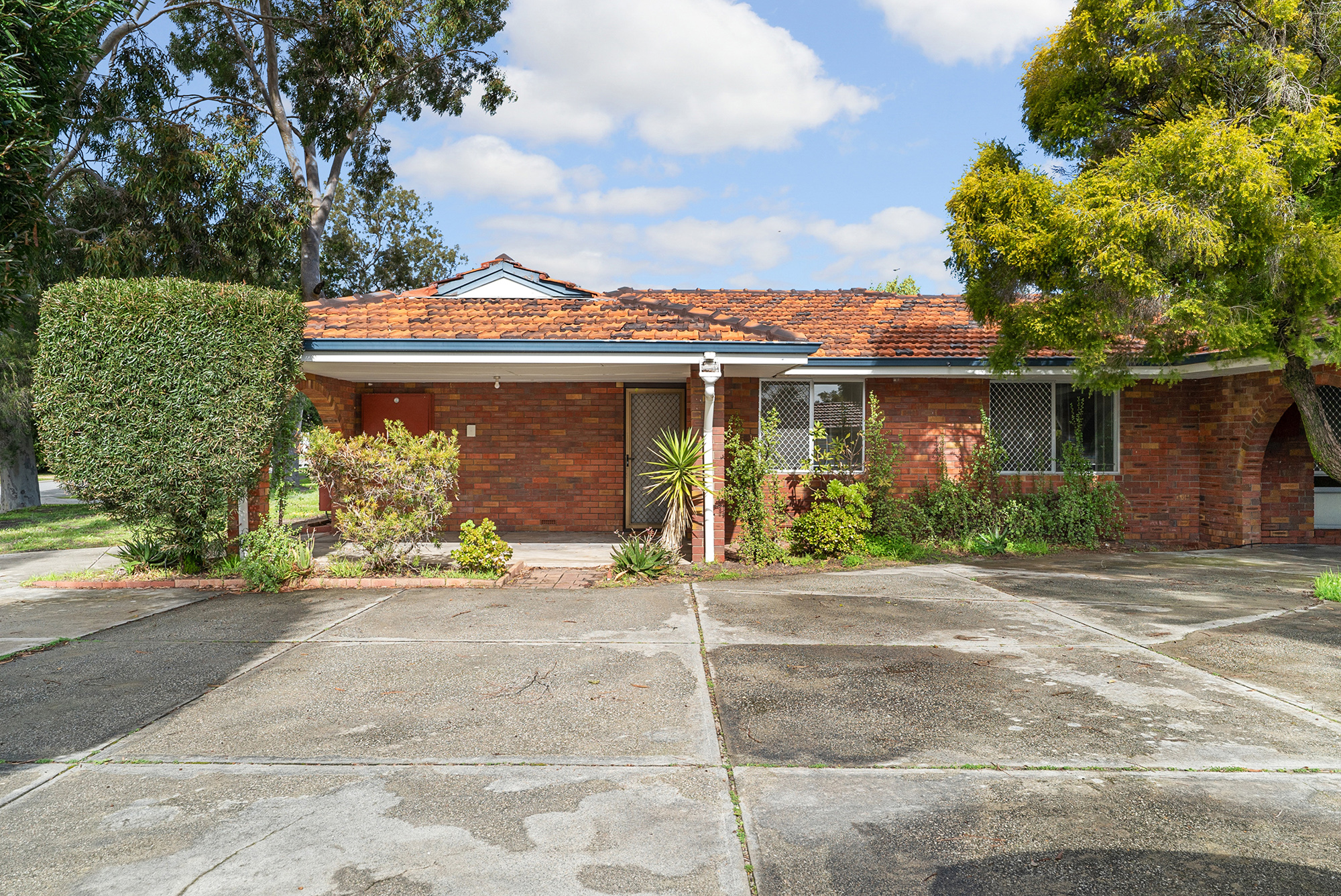 MAYLANDS