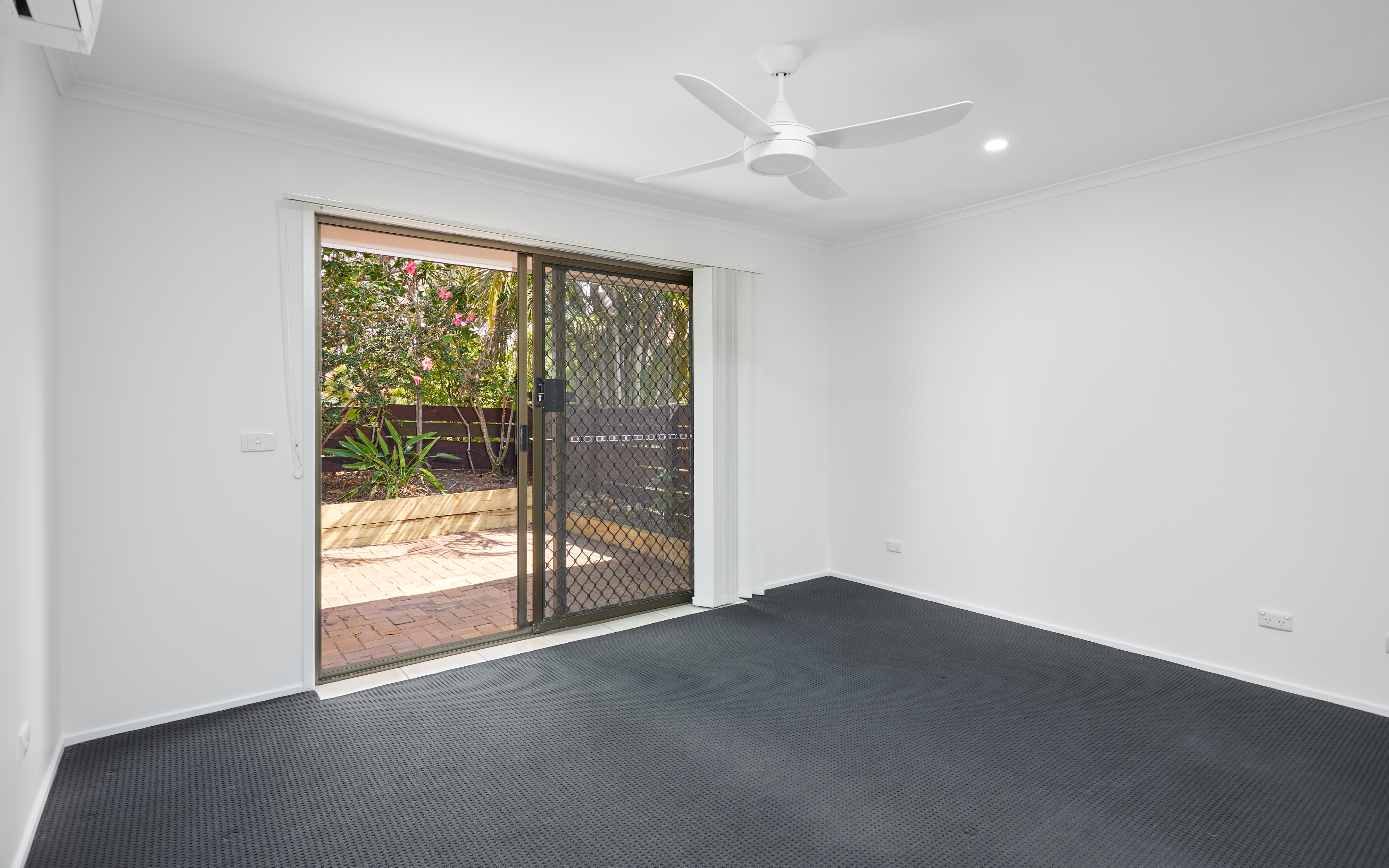 26 Elliott St SURFERS PARADISE Queensland photo 6