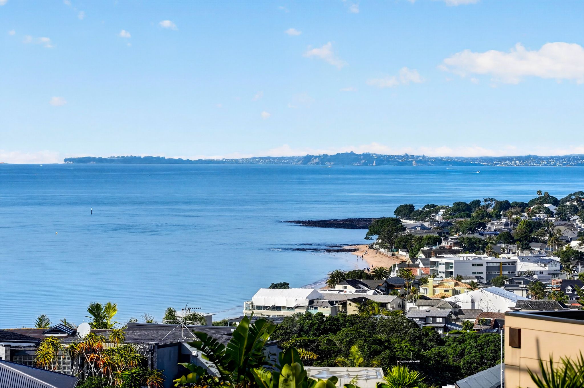 Castor Bay 3 Slaapkamer Lock Up & Leave: Panoramic Views, Flexible Living