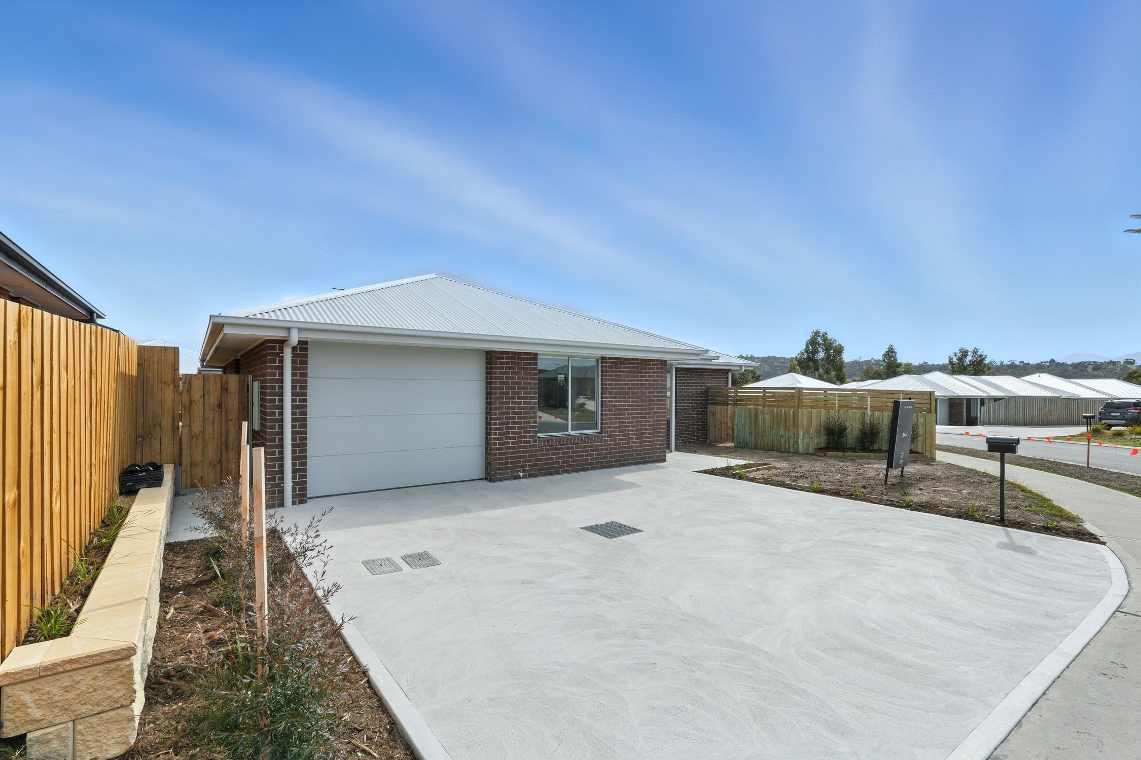2/7 Lille Street, Brighton TAS