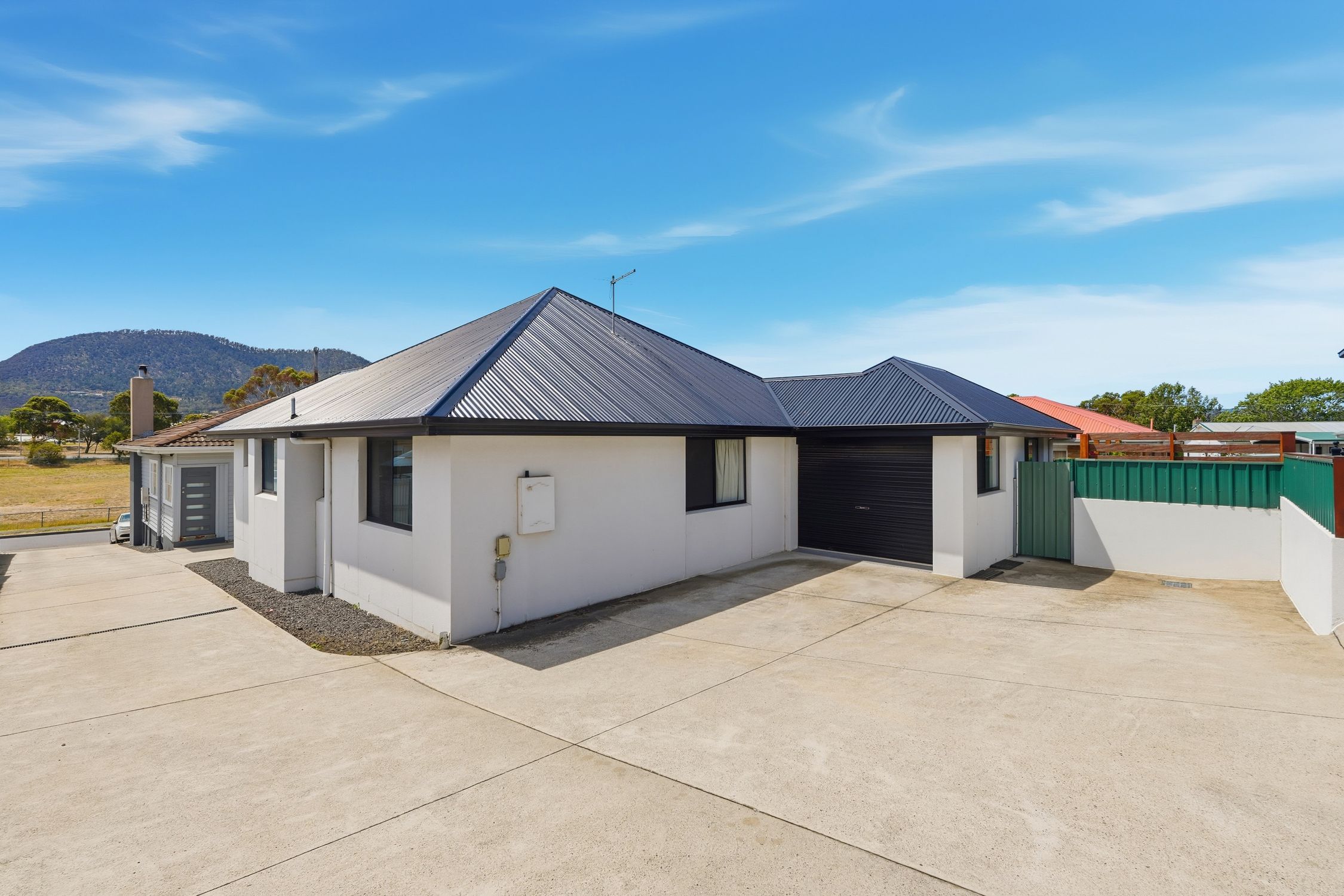 2/142 Howard road, Goodwood TAS