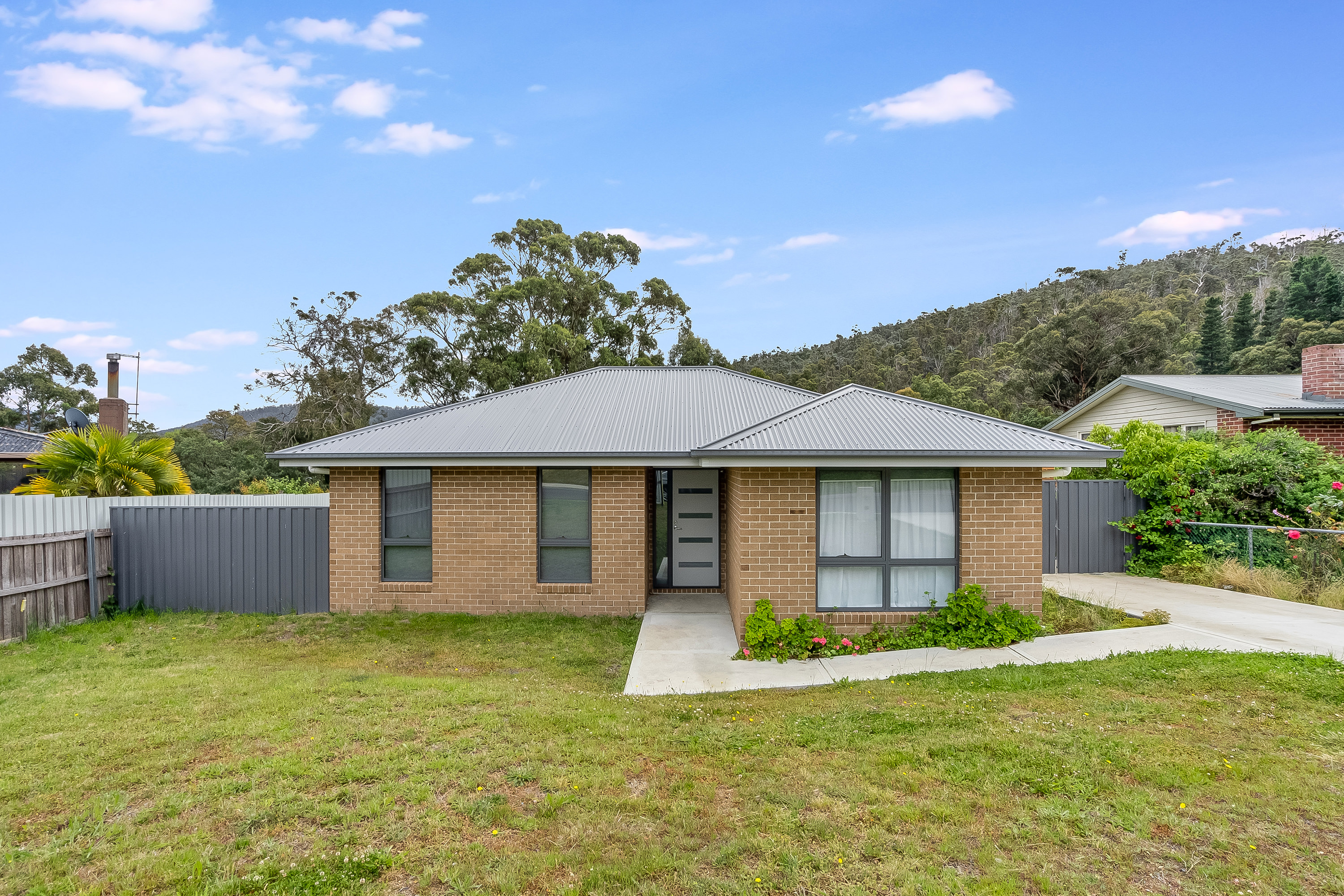 8 Palm Road, Risdon Vale TAS