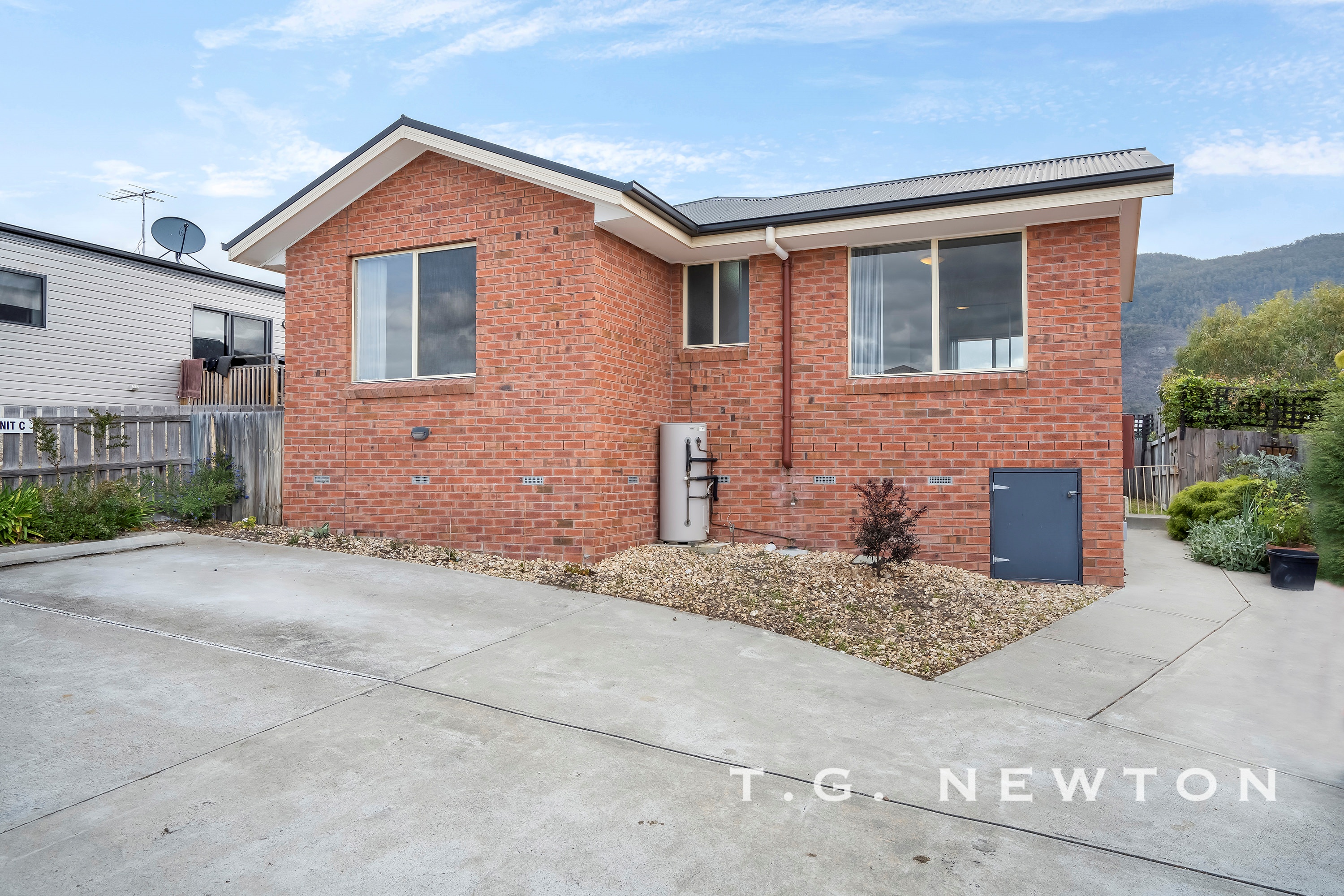 3/17-19 Spring Street, Claremont TAS