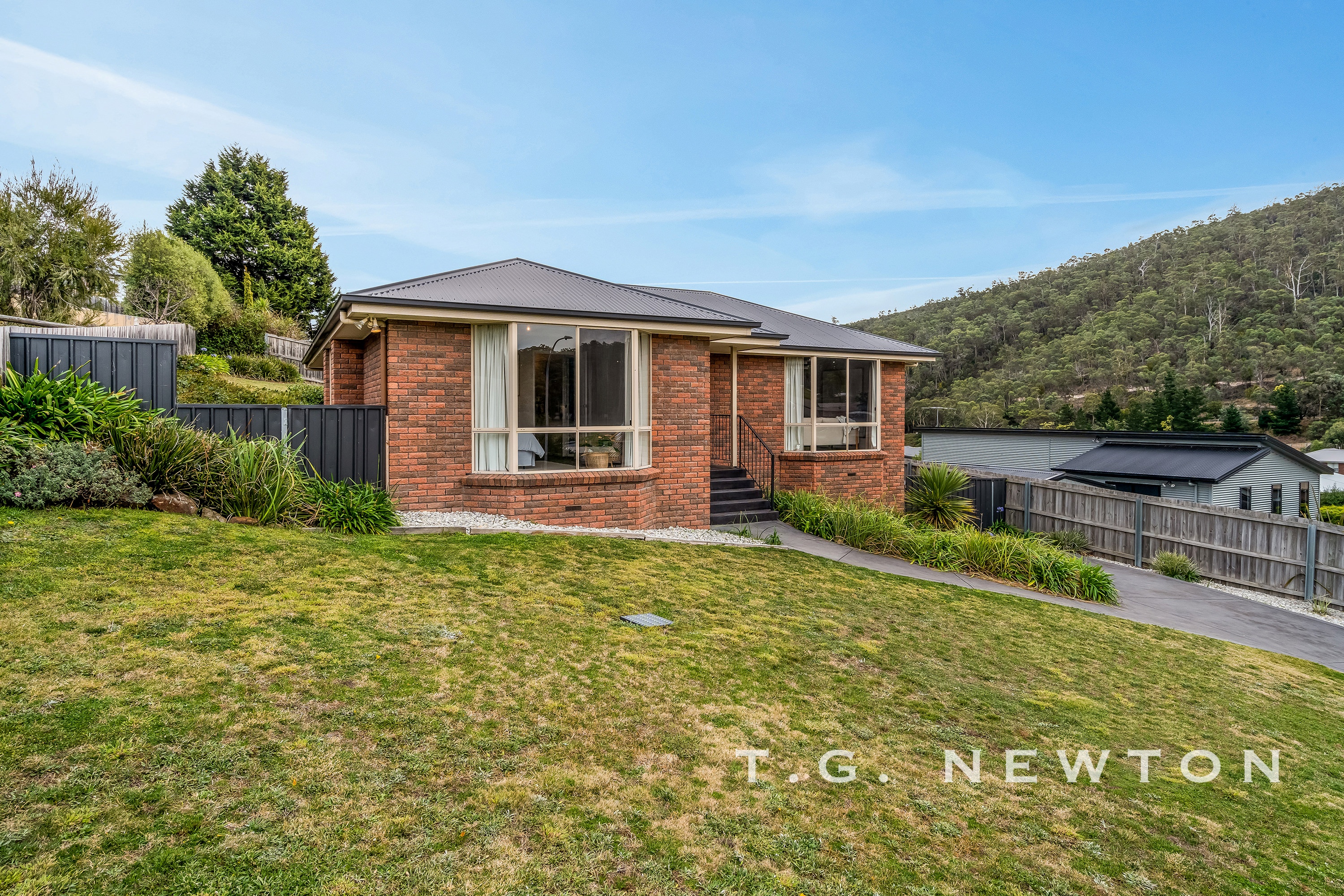 4 Joshua Street, Mornington TAS