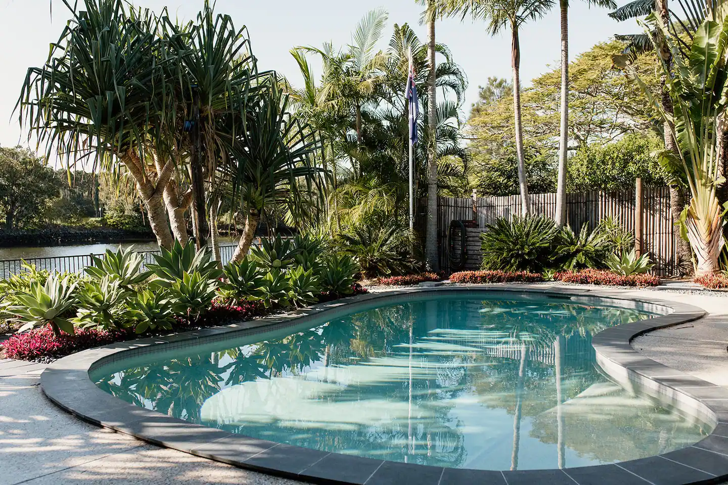 24 Lancelin Drive, MERMAID WATERS QLD 4218 House Leased