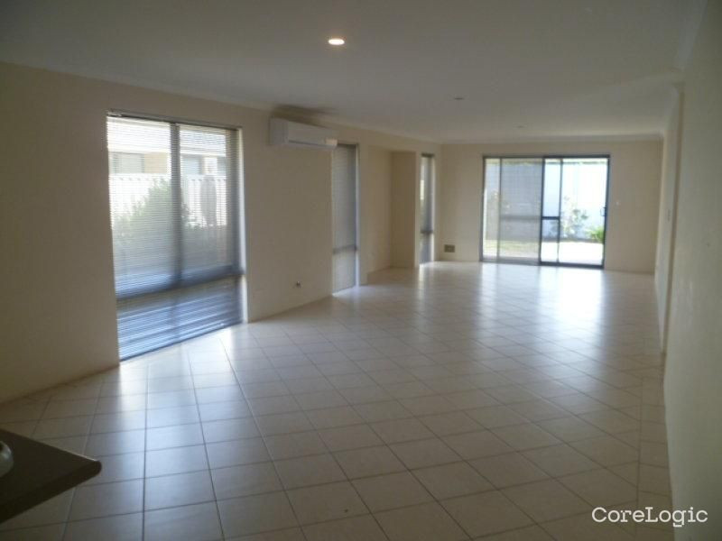 39 Wanstead Vista, Bertram - Thumbnail 2
