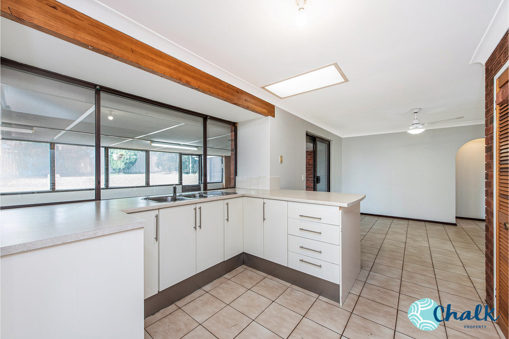 28 Bickner Way, Parmelia - Thumbnail 2