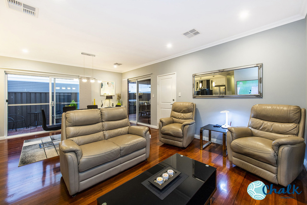 84 Bottlenose Circuit, Waikiki - Thumbnail 8