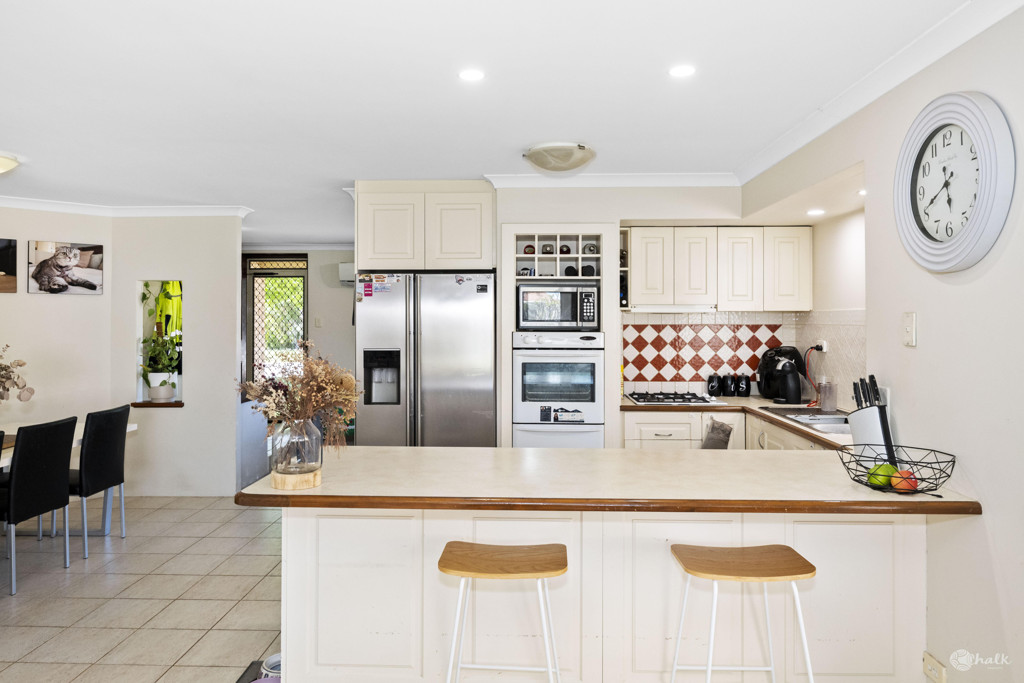32 Bridgewater Court, Waikiki - Thumbnail 7
