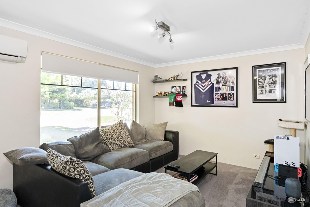 32 Bridgewater Court, Waikiki - Thumbnail 6