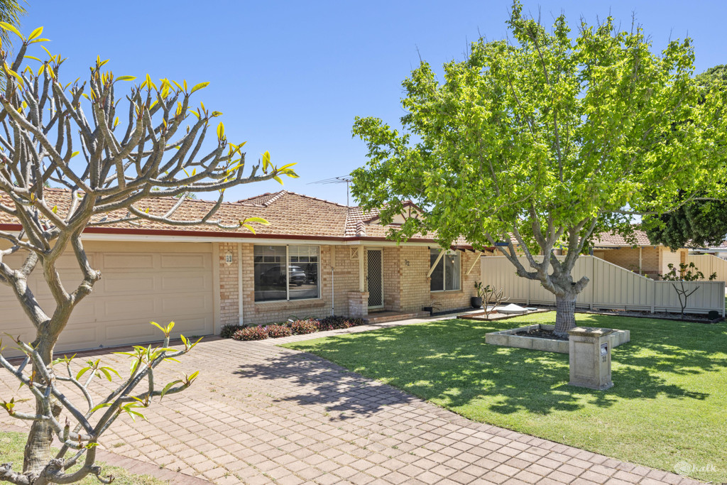 32 Bridgewater Court, Waikiki - Thumbnail 2