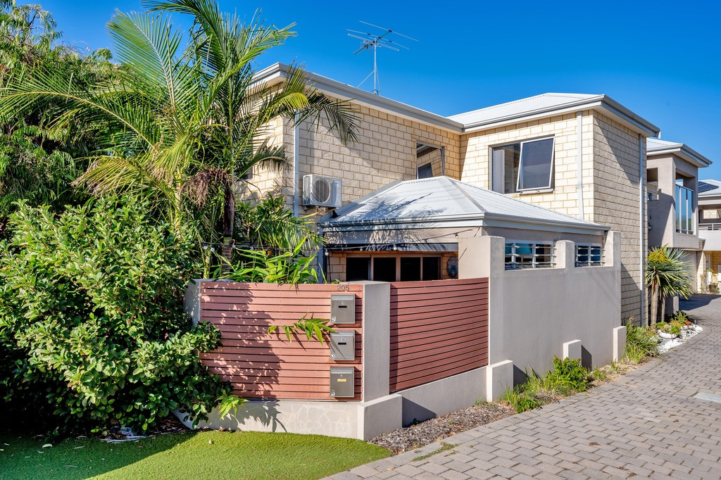 1/205 Kent Street, Rockingham - Thumbnail 2