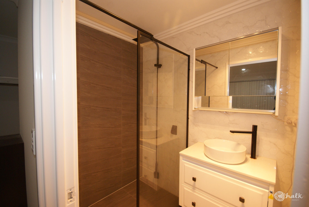 12 Baker court, Waikiki - Thumbnail 6